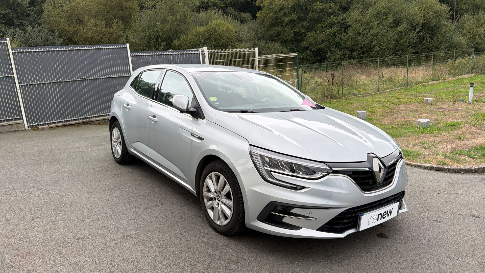 Vente en ligne Renault Megane 4 Mégane IV Berline Blue dCi 115 - 21B au prix de 14 790 €