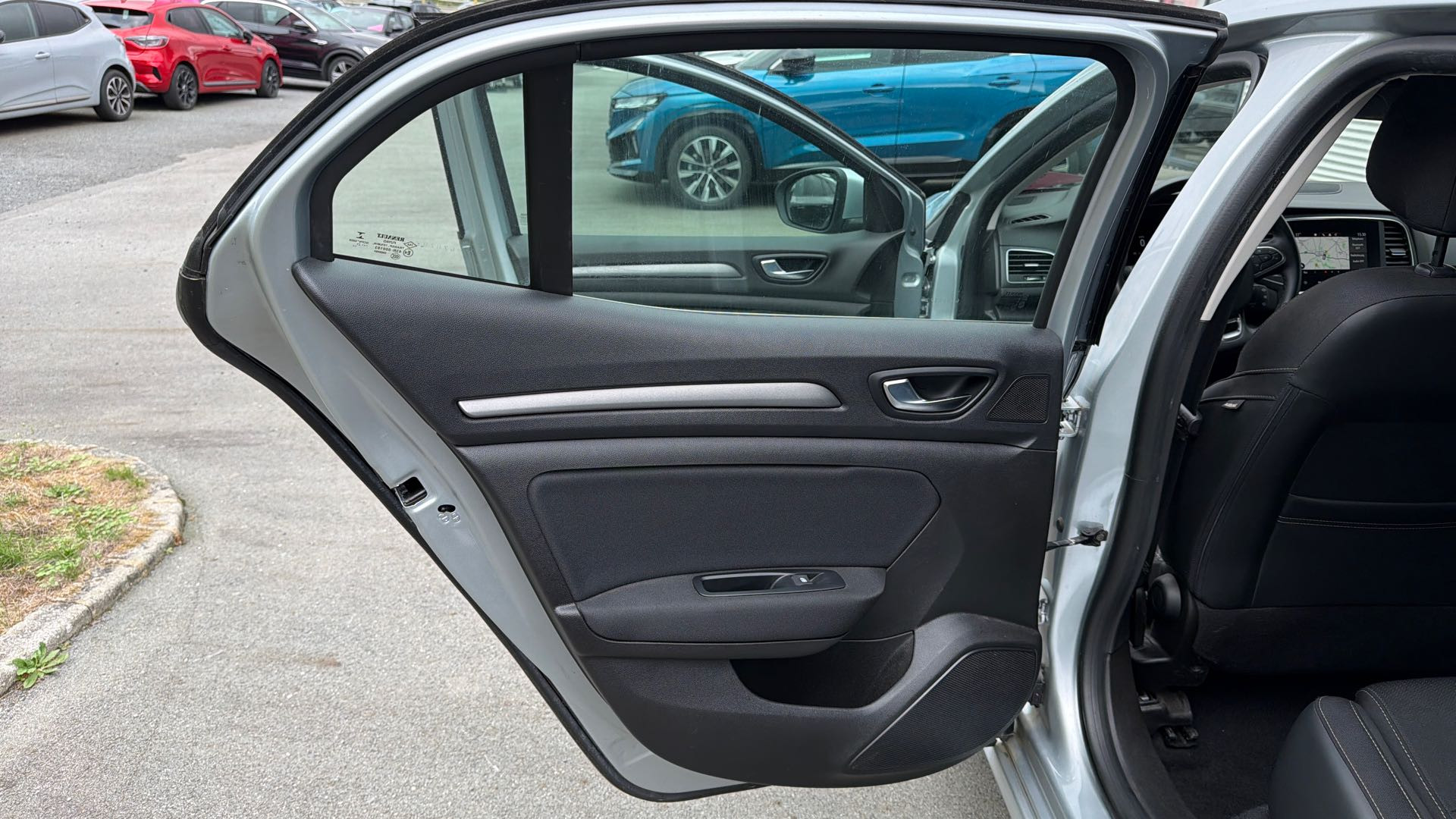 Vente en ligne Renault Megane 4 Mégane IV Berline Blue dCi 115 - 21B au prix de 14 790 €