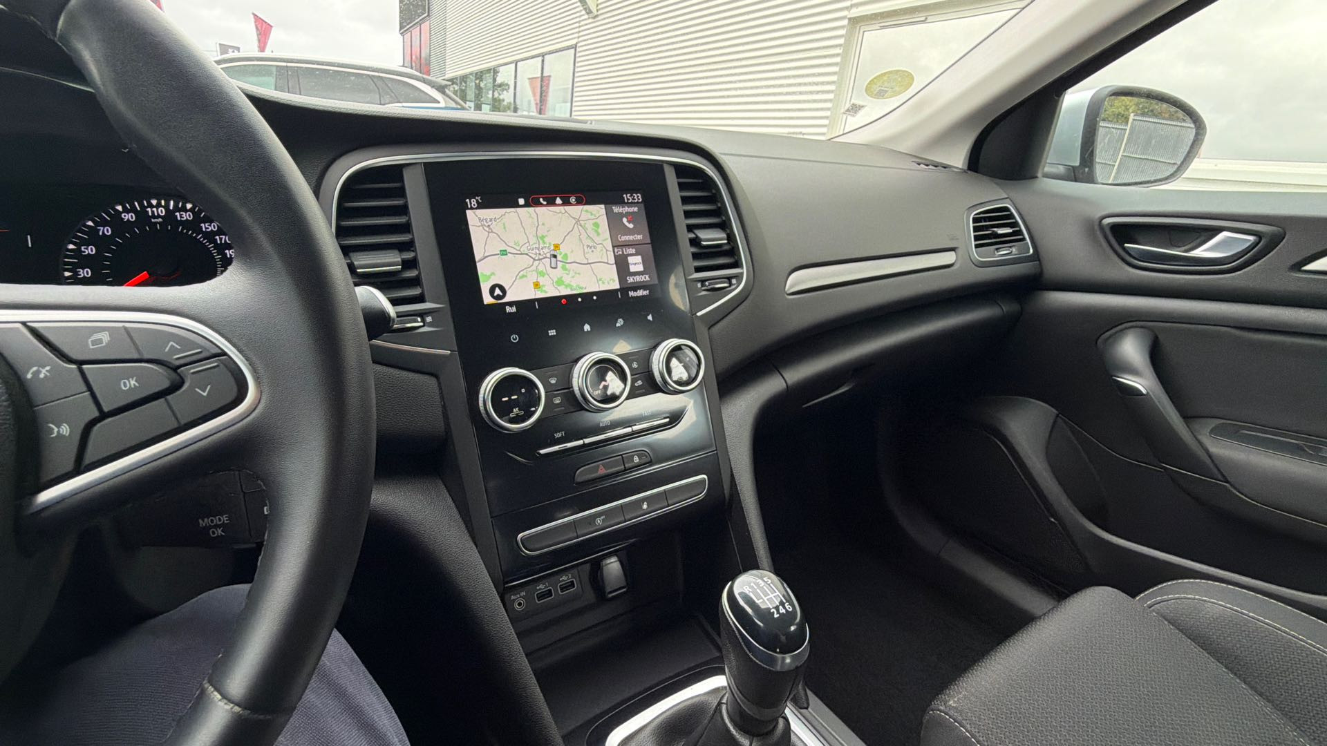 Vente en ligne Renault Megane 4 Mégane IV Berline Blue dCi 115 - 21B au prix de 14 790 €
