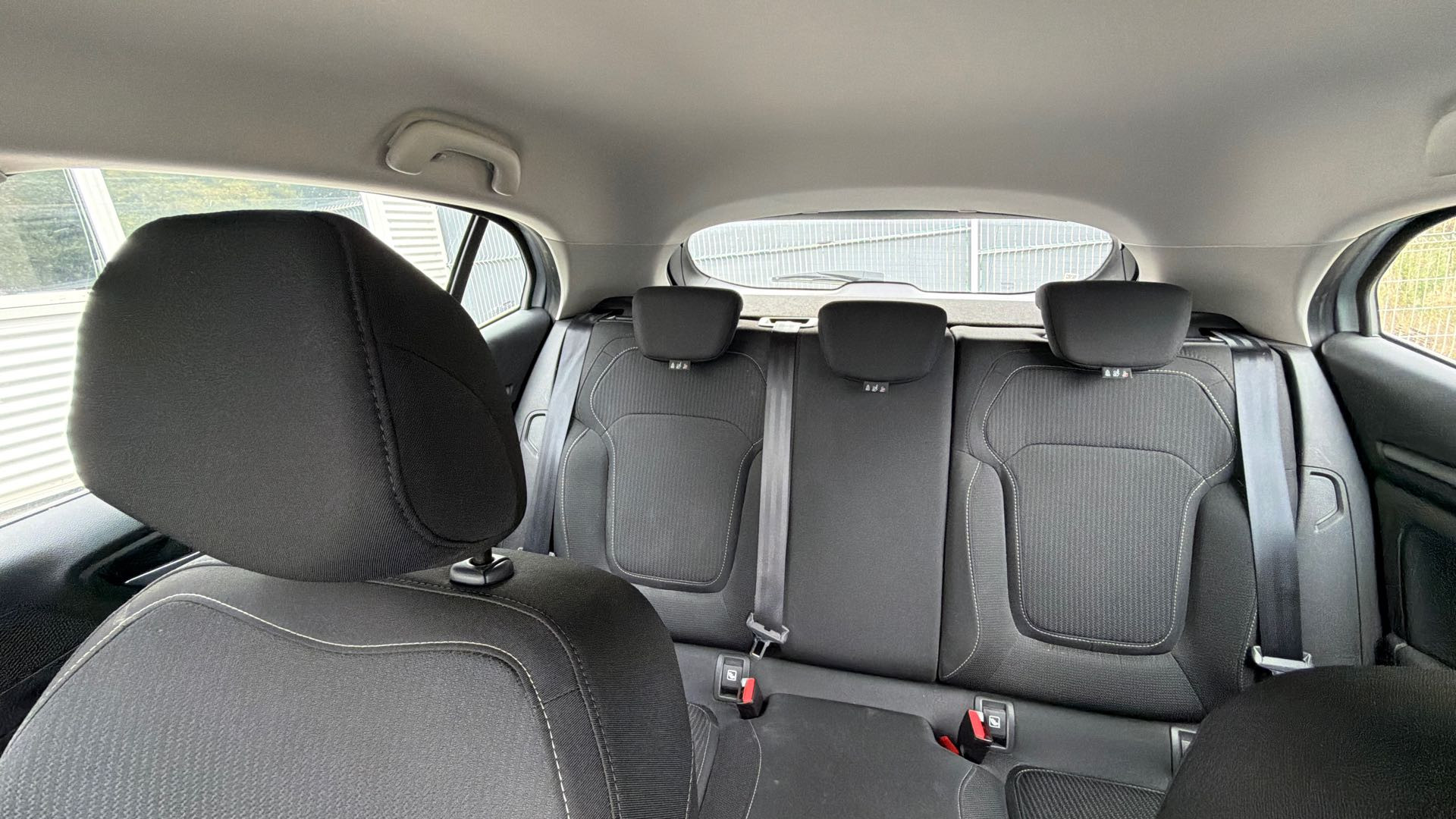 Vente en ligne Renault Megane 4 Mégane IV Berline Blue dCi 115 - 21B au prix de 14 790 €
