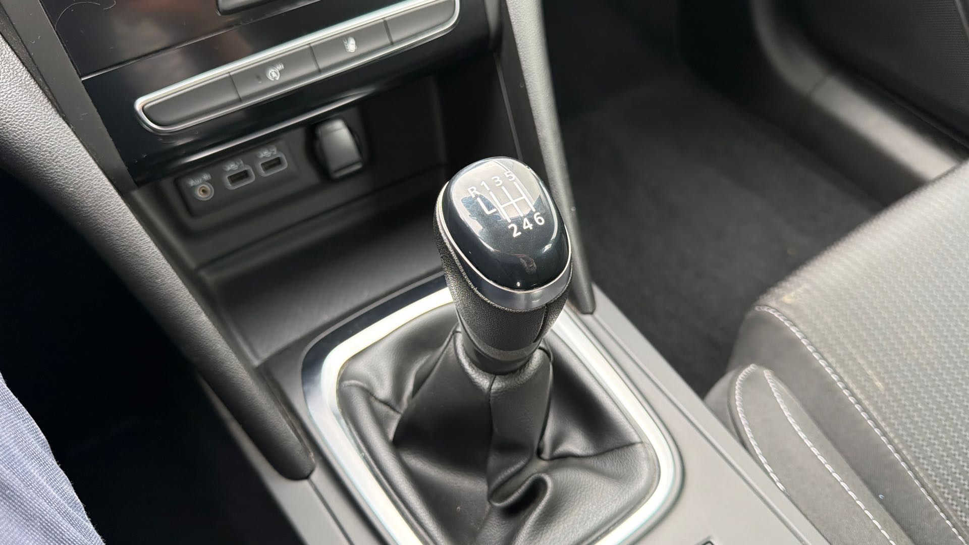 Vente en ligne Renault Megane 4 Mégane IV Berline Blue dCi 115 - 21B au prix de 14 790 €