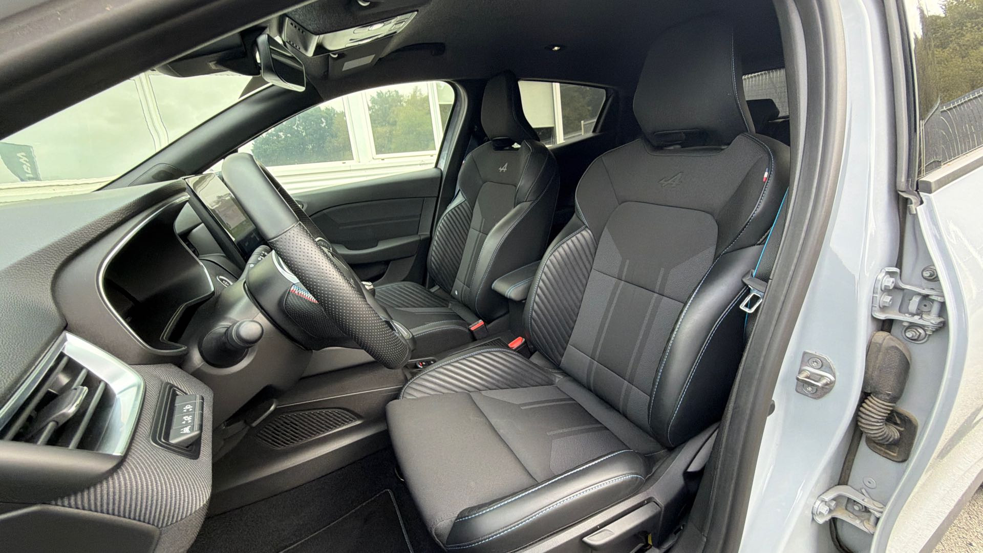 Vente en ligne Renault Clio 5 Clio TCe 90 au prix de 17 590 €