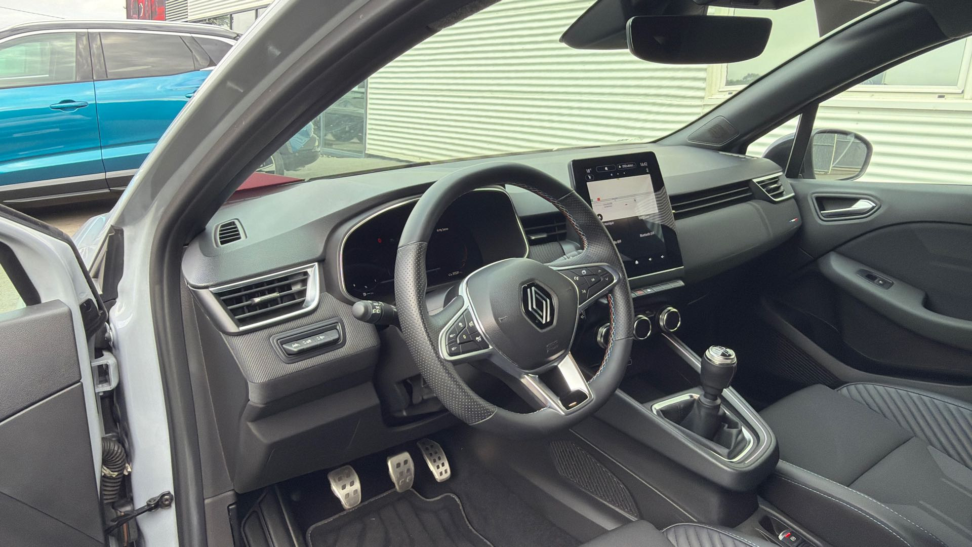 Vente en ligne Renault Clio 5 Clio TCe 90 au prix de 17 590 €