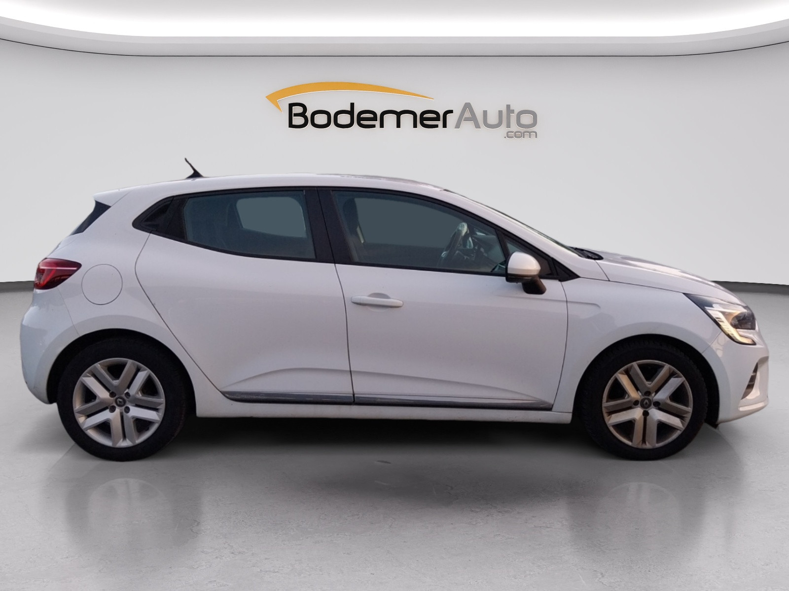 Vente en ligne Renault Clio 5 Clio TCe 100 GPL - 21N au prix de 12 990 €