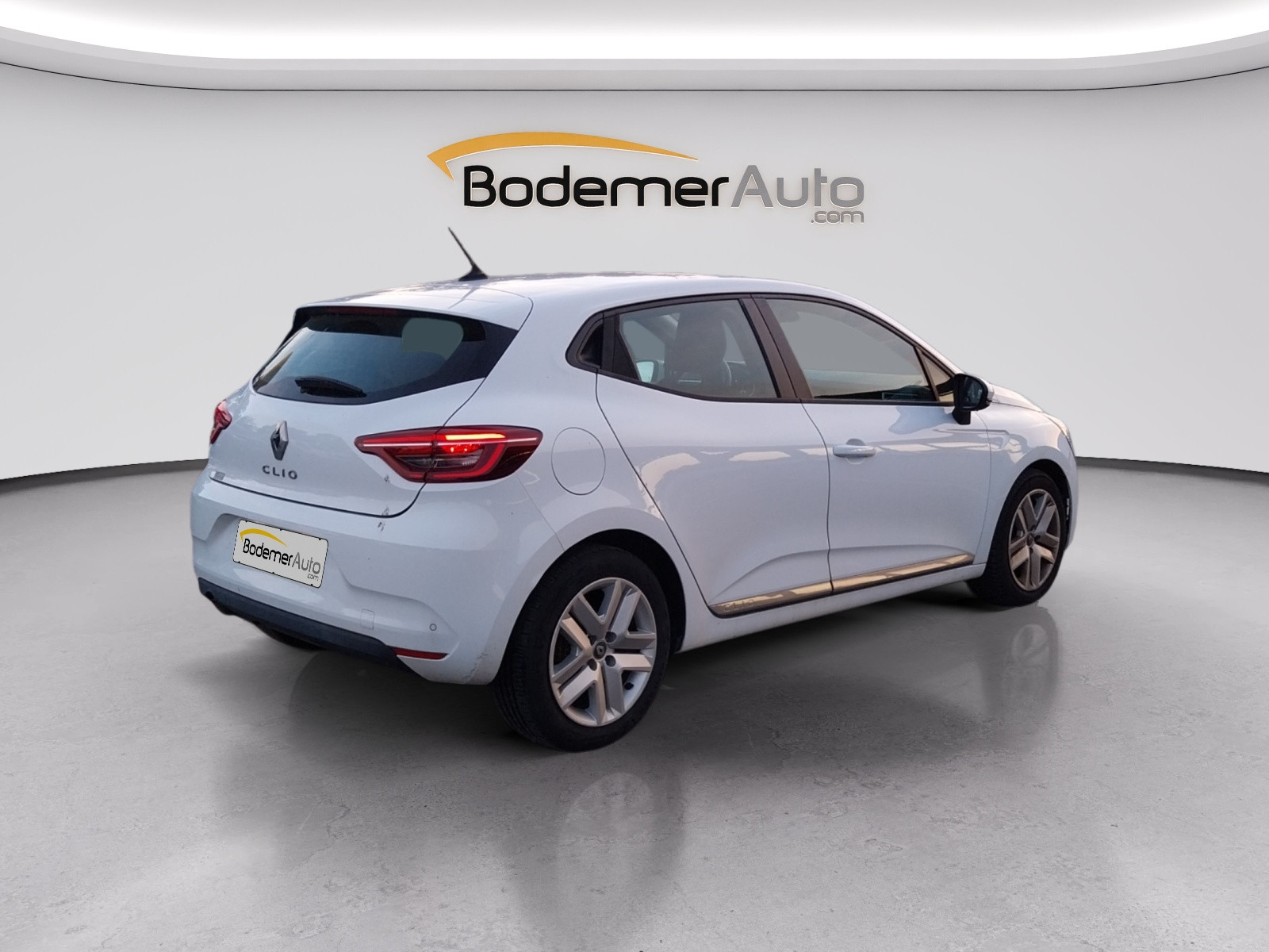 Vente en ligne Renault Clio 5 Clio TCe 100 GPL - 21N au prix de 12 990 €