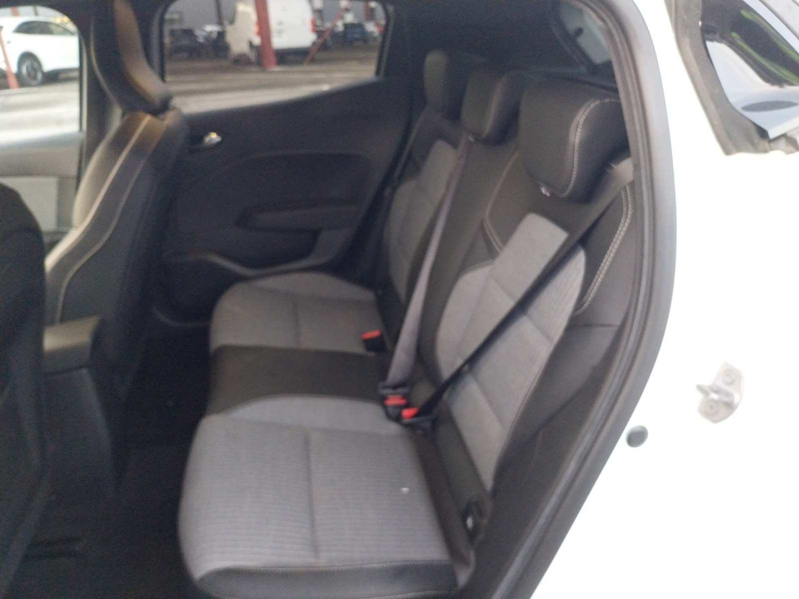 Vente en ligne Renault Clio 5 Clio TCe 90 au prix de 15 790 €