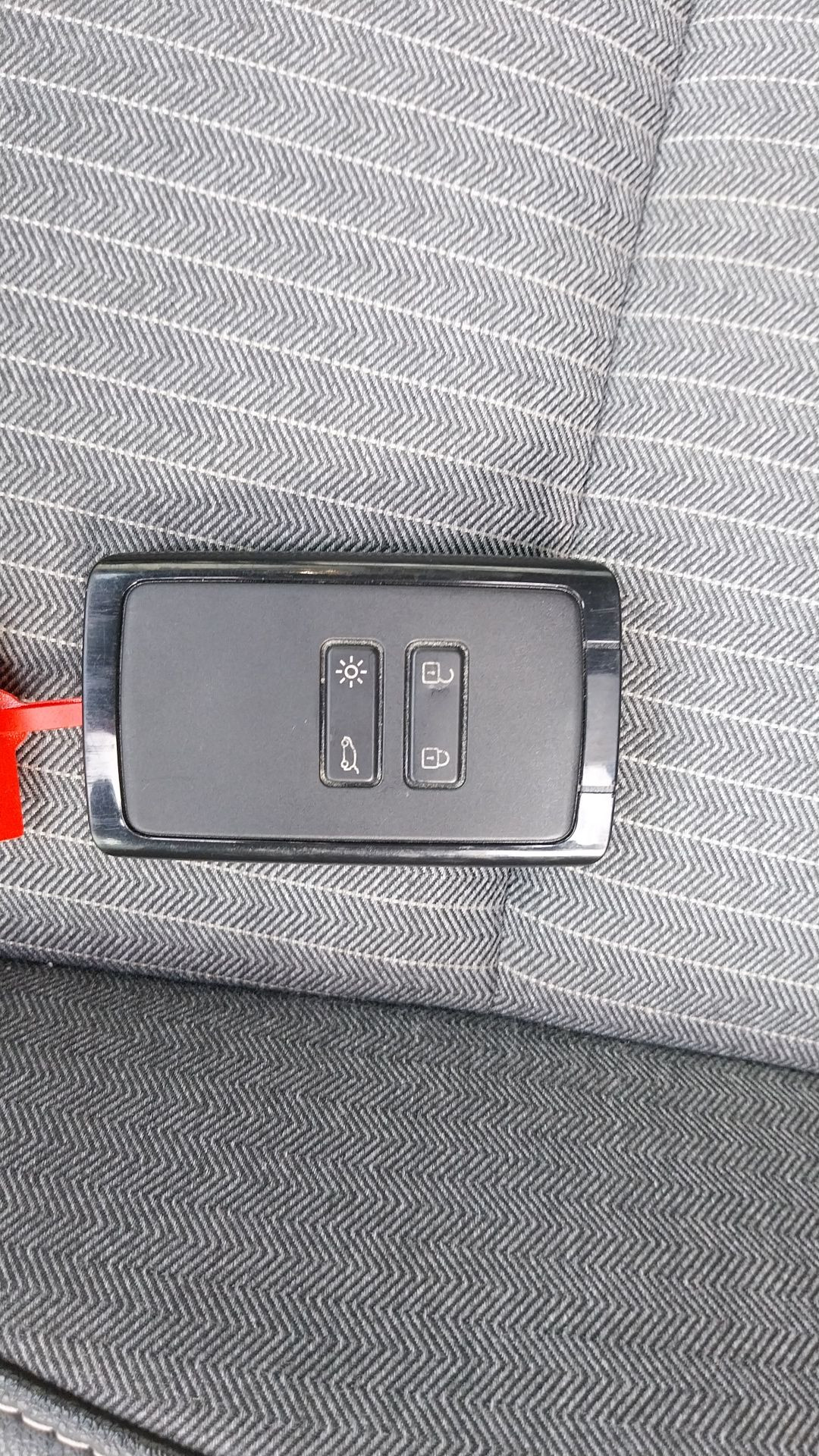 Vente en ligne Renault Clio 5 Clio TCe 90 au prix de 15 590 €