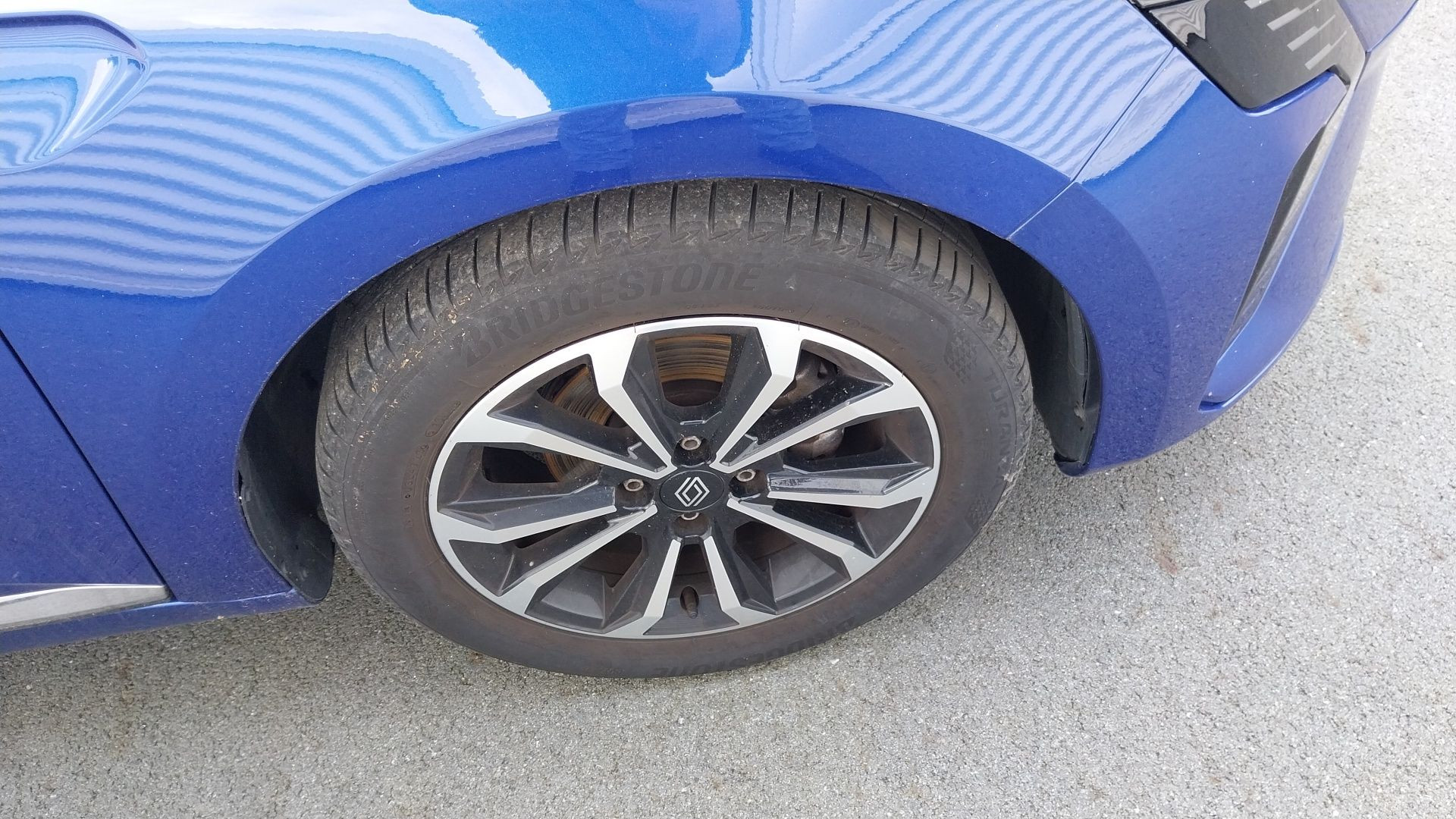 Vente en ligne Renault Clio 5 Clio TCe 90 au prix de 15 790 €