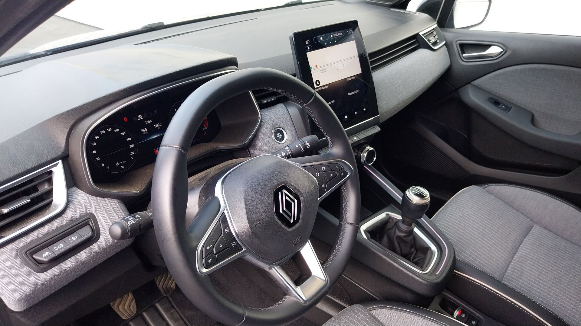 Vente en ligne Renault Clio 5 Clio TCe 90 au prix de 15 790 €