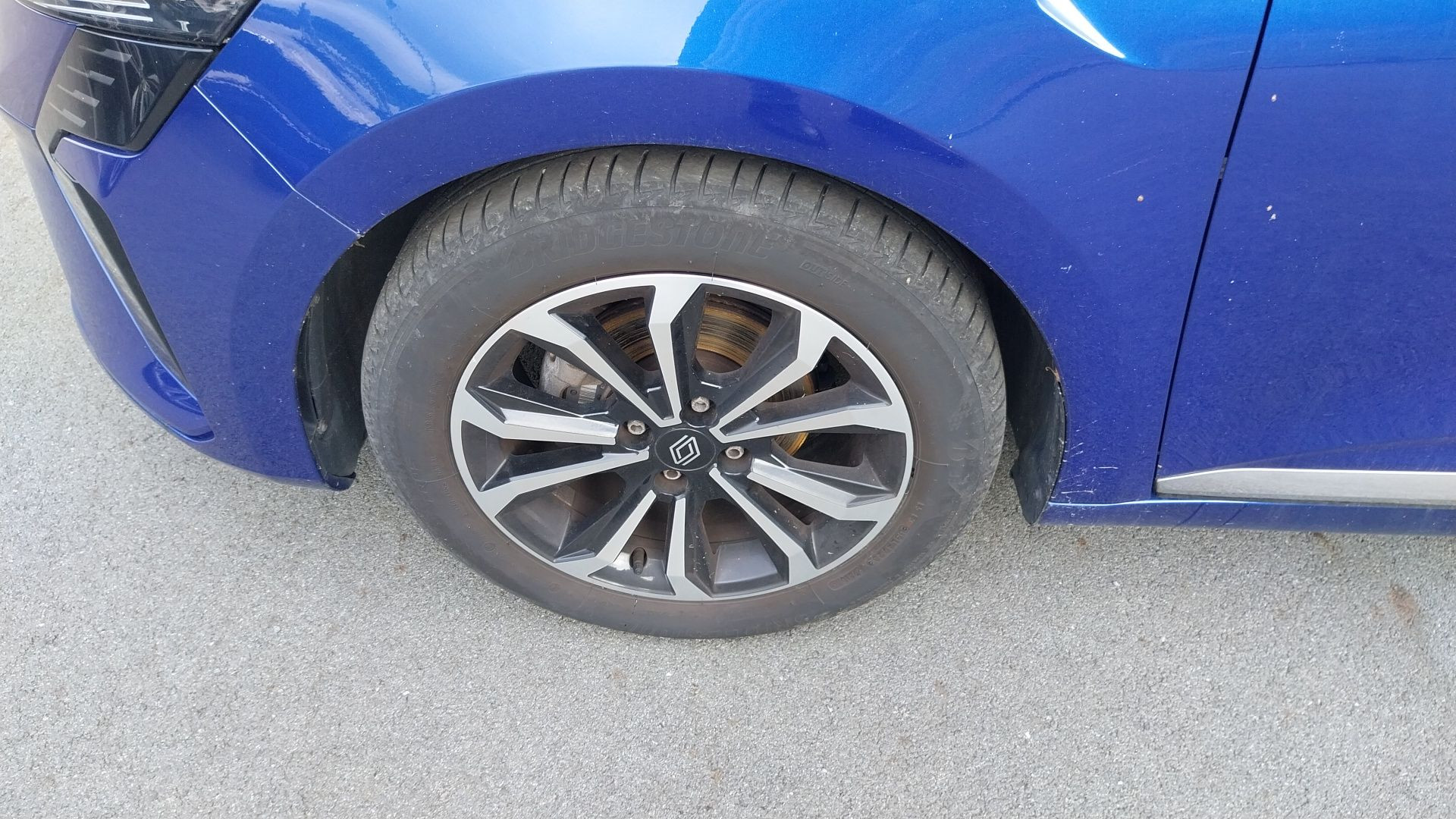 Vente en ligne Renault Clio 5 Clio TCe 90 au prix de 15 790 €