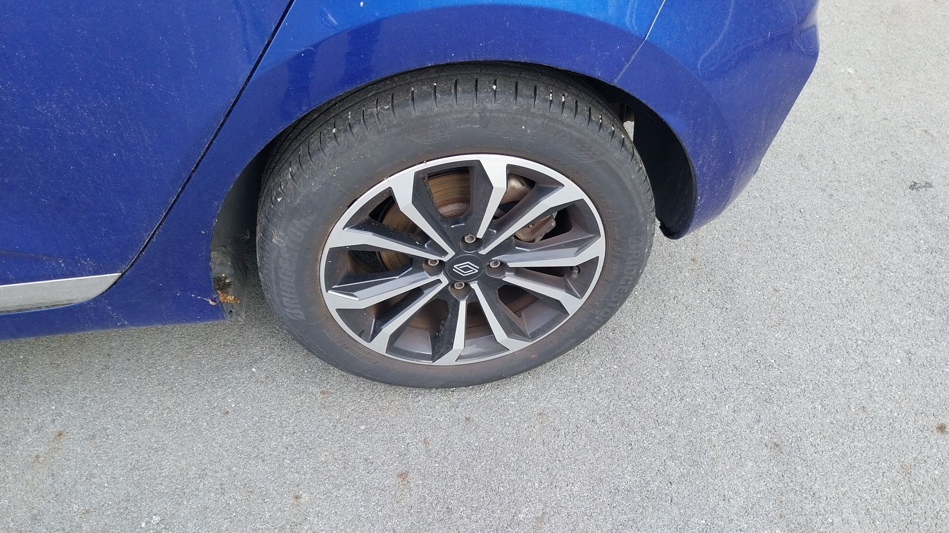 Vente en ligne Renault Clio 5 Clio TCe 90 au prix de 15 790 €