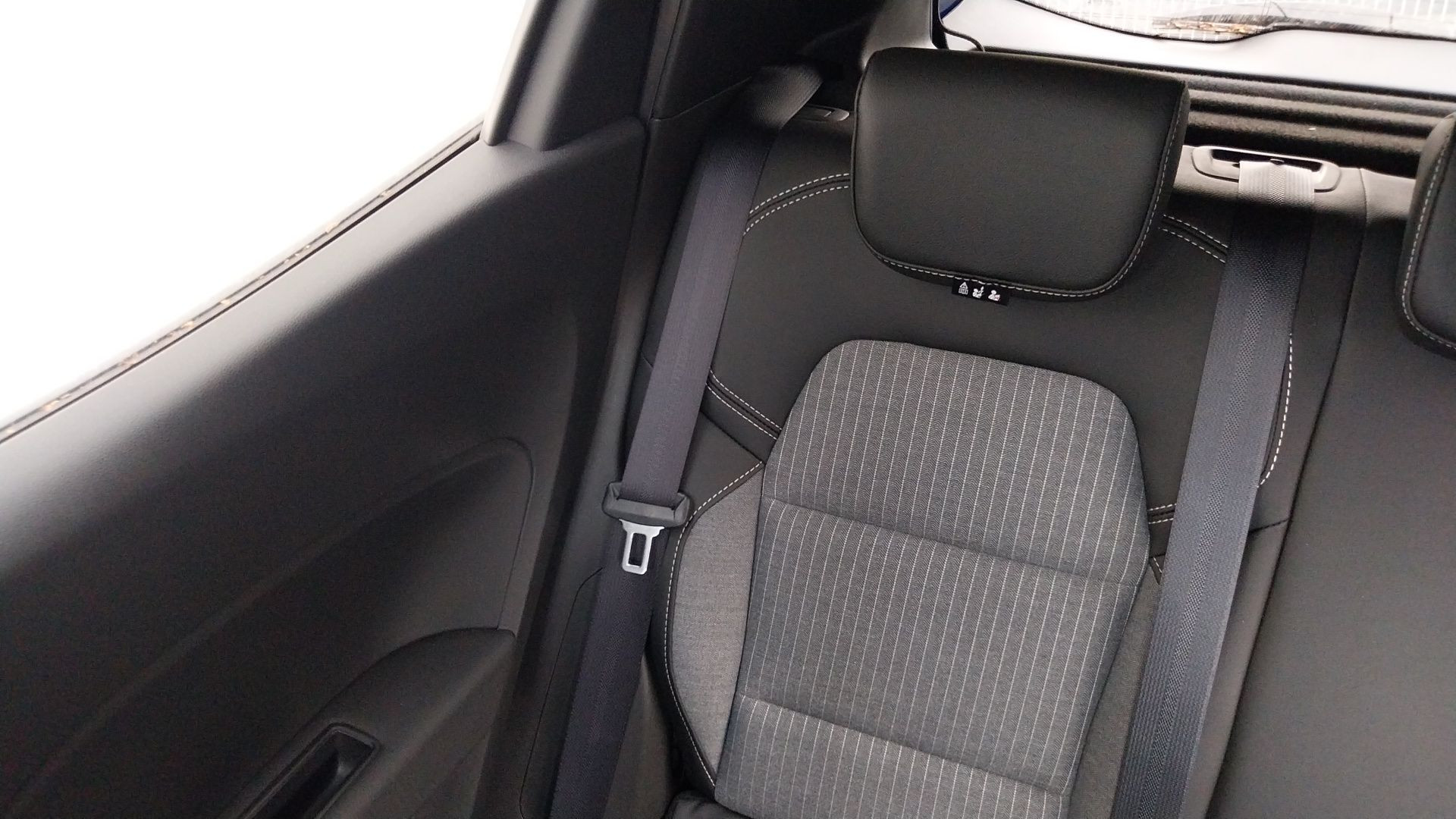 Vente en ligne Renault Clio 5 Clio TCe 90 au prix de 15 790 €