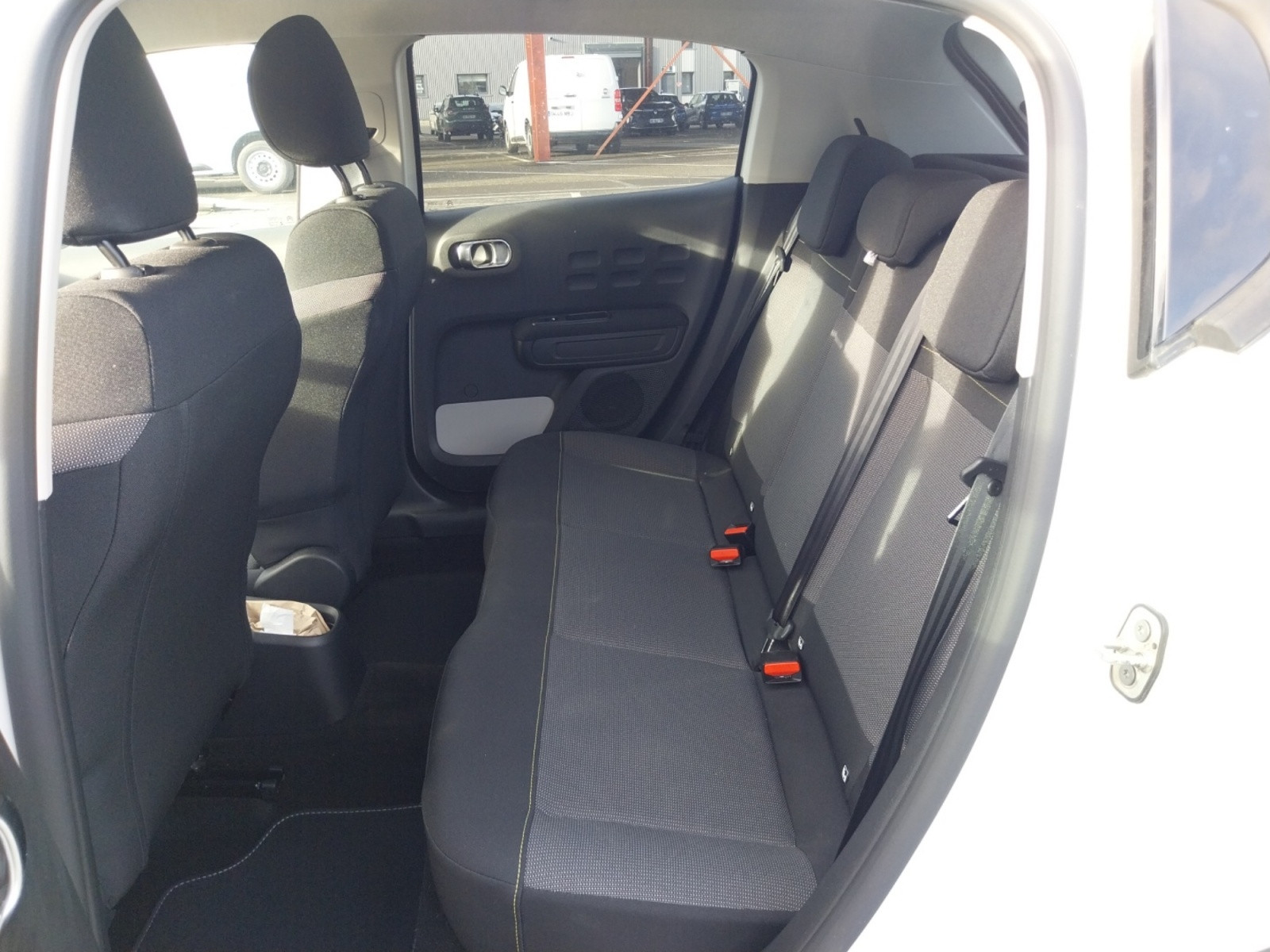 Vente en ligne Citroën C3 Business C3 PureTech 110 S&S BVM6 au prix de 9 590 €
