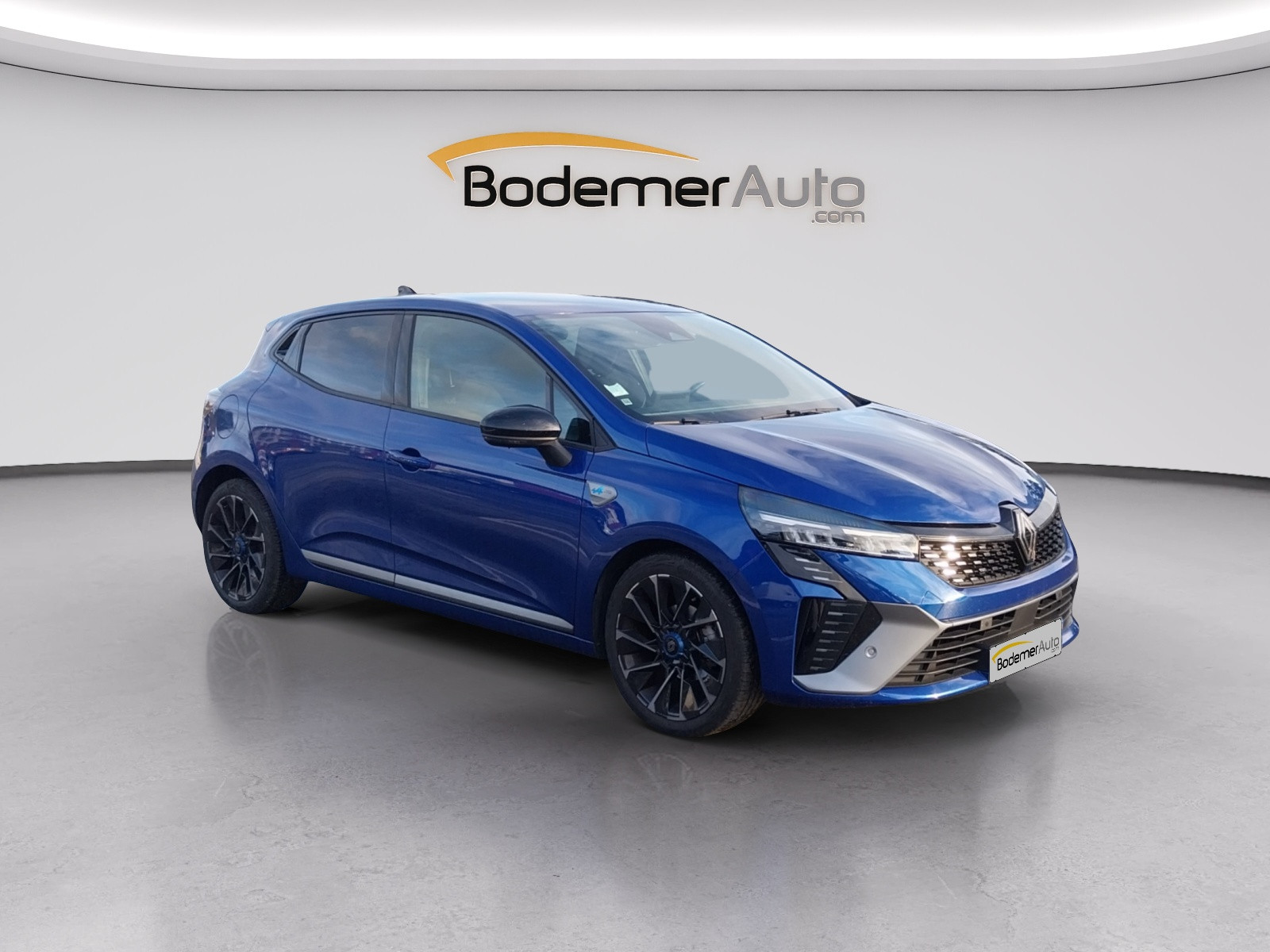 Vente en ligne Renault Clio 5 Clio TCe 90 au prix de 17 790 €