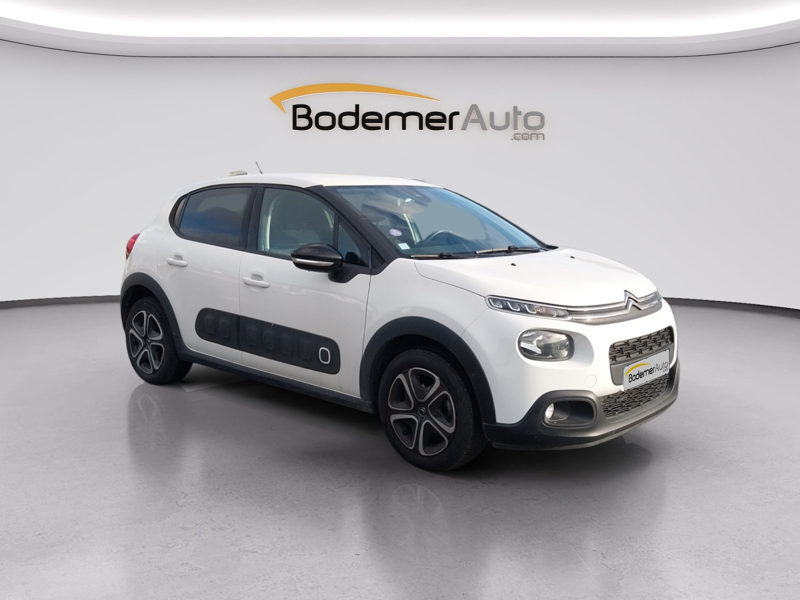 Vente en ligne Citroën C3 Business C3 PureTech 110 S&S BVM6 au prix de 9 590 €