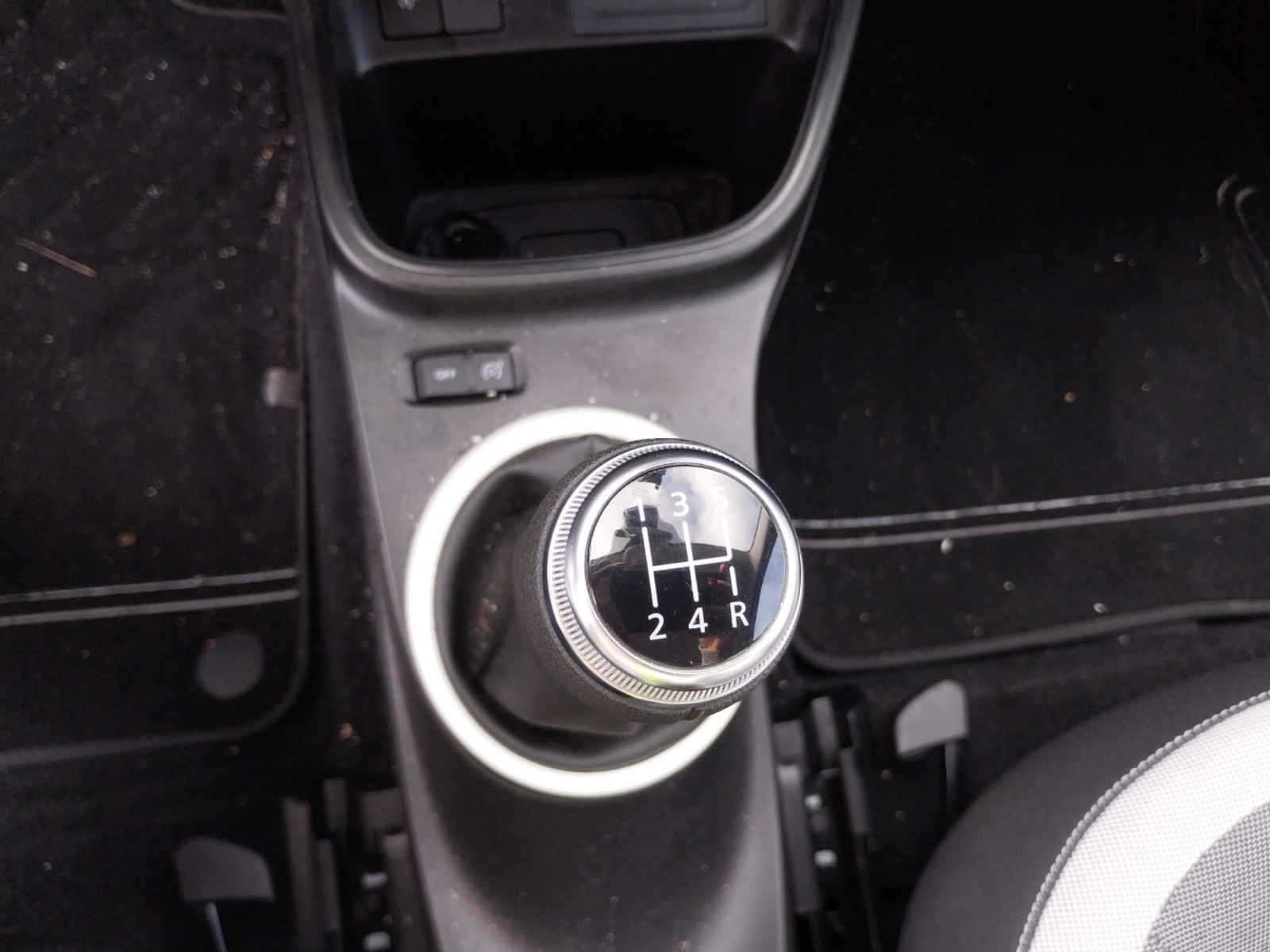Vente en ligne Renault Twingo 3  SCe 65 au prix de 9 990 €