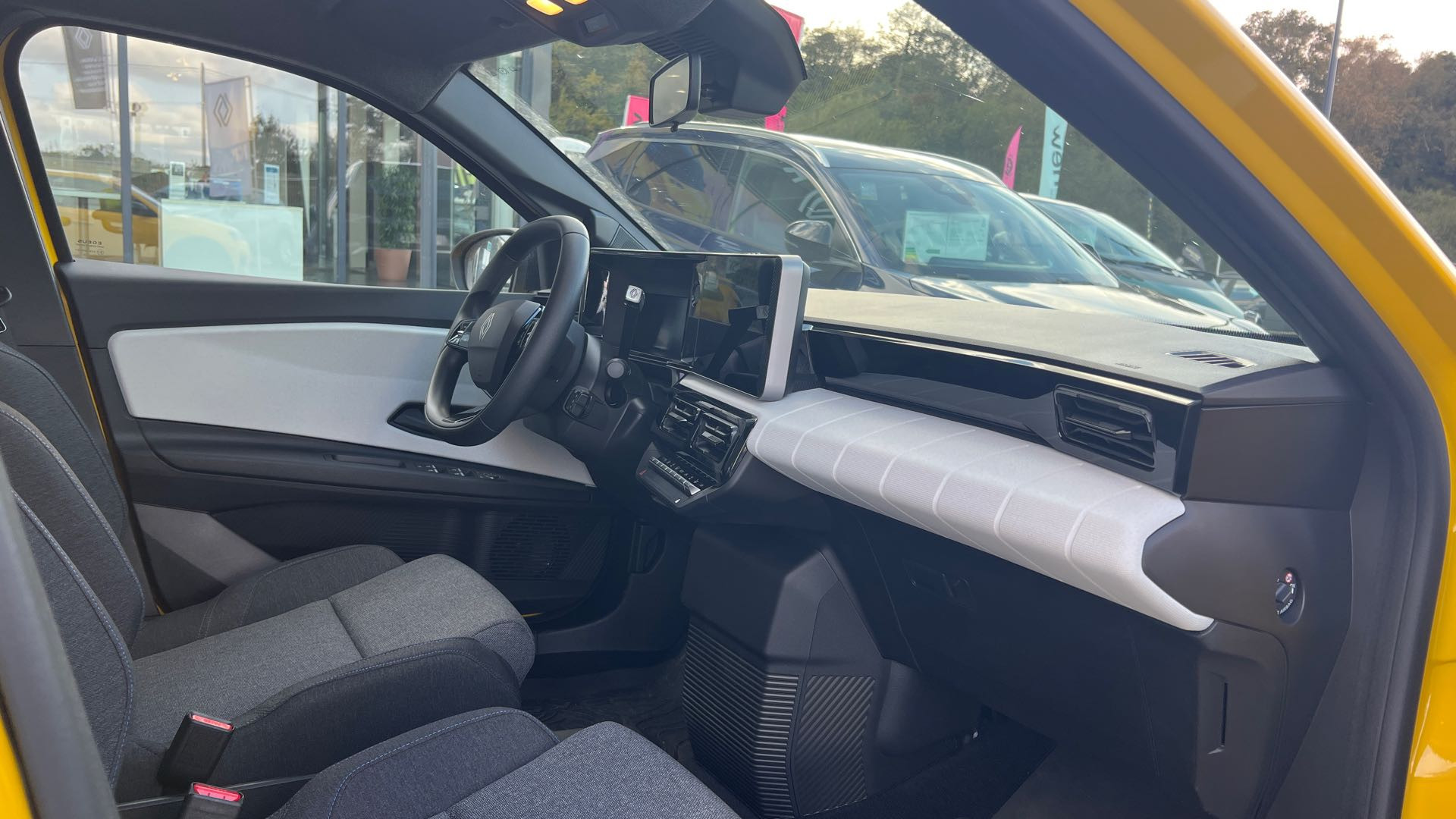Vente en ligne Renault R5 E-Tech  120 ch autonomie urbaine au prix de 29 690 €