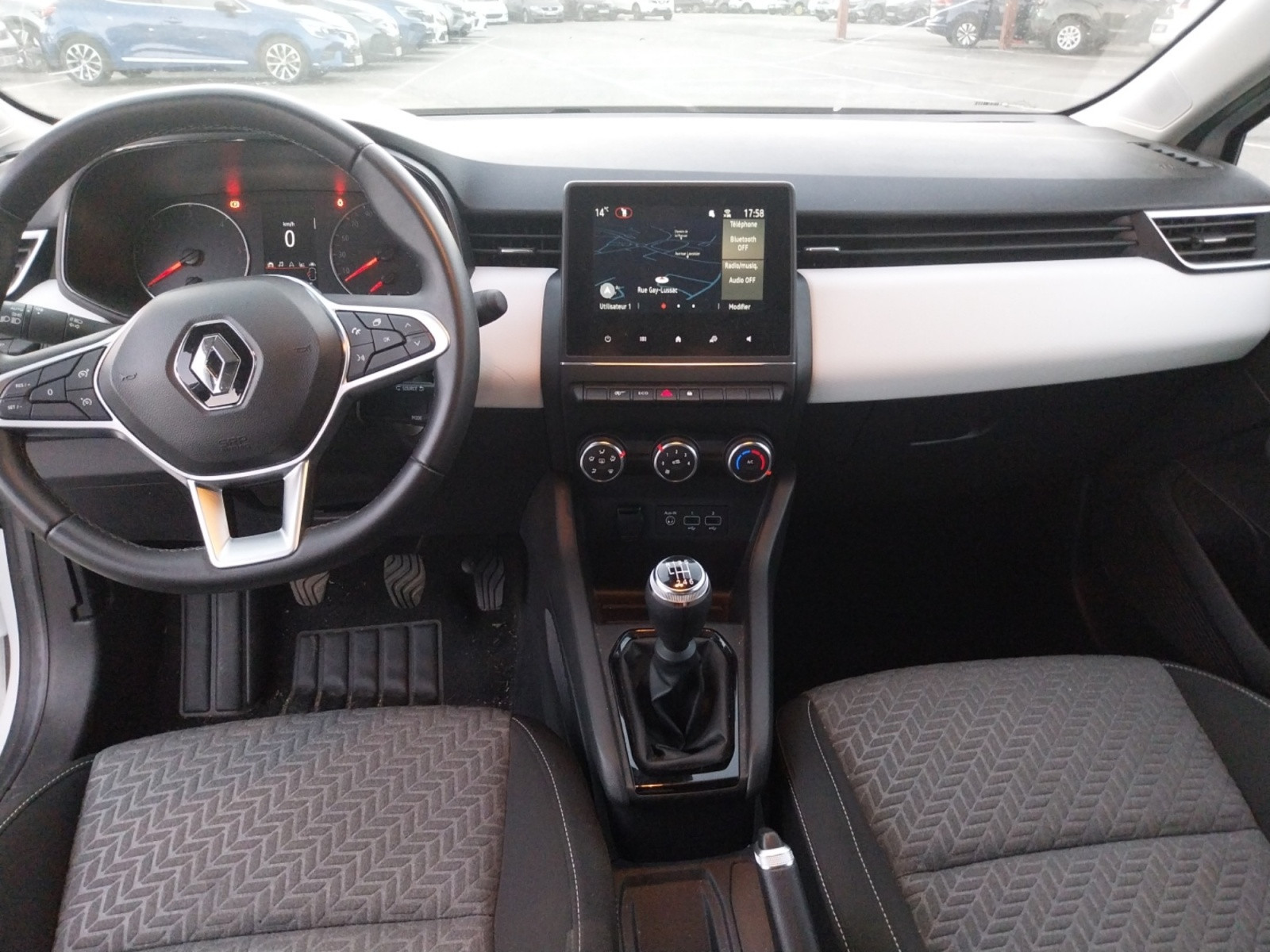 Vente en ligne Renault Clio 5 Clio Blue dCi 100 au prix de 15 990 €