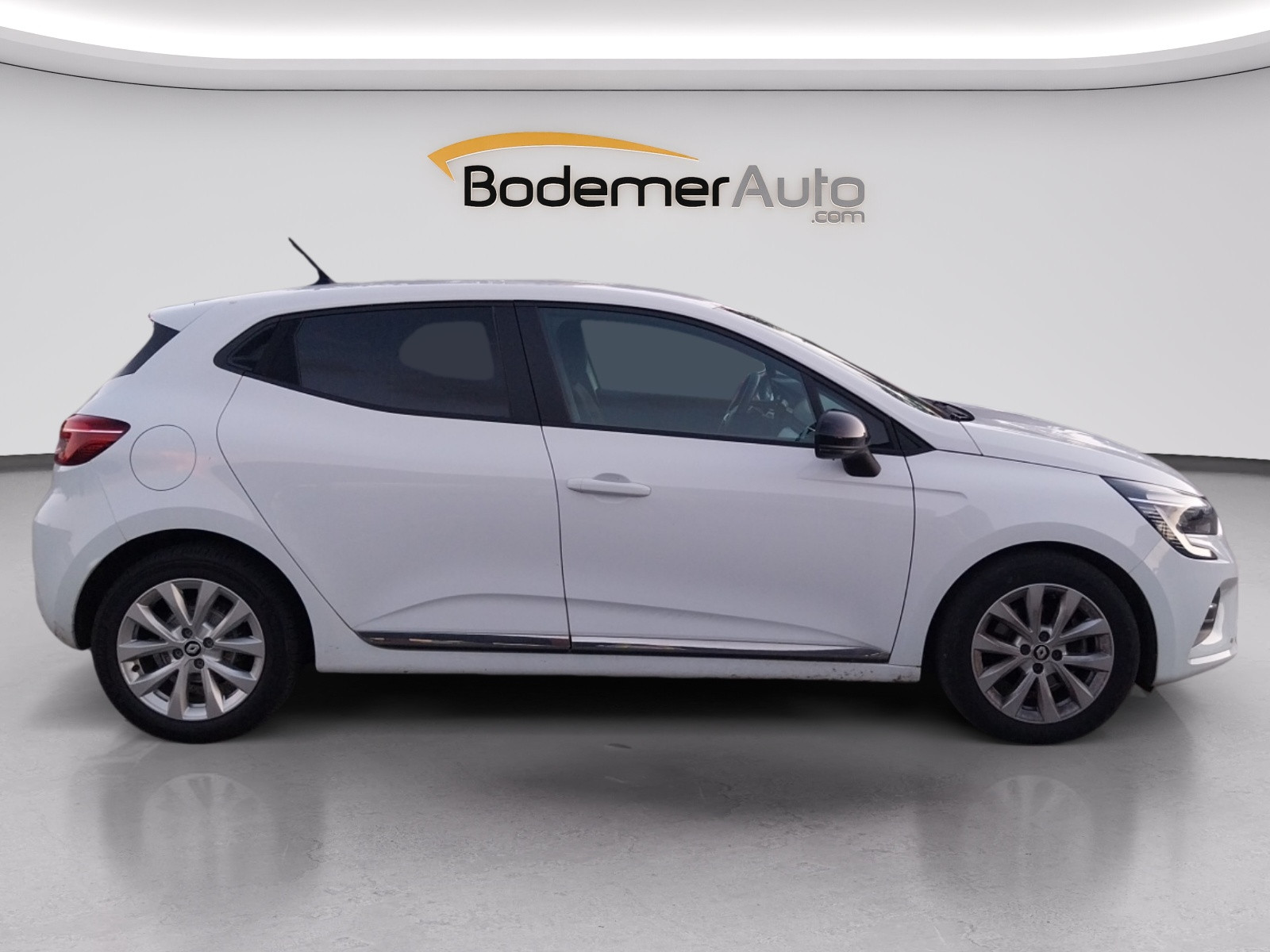 Vente en ligne Renault Clio 5 Clio Blue dCi 100 au prix de 15 990 €