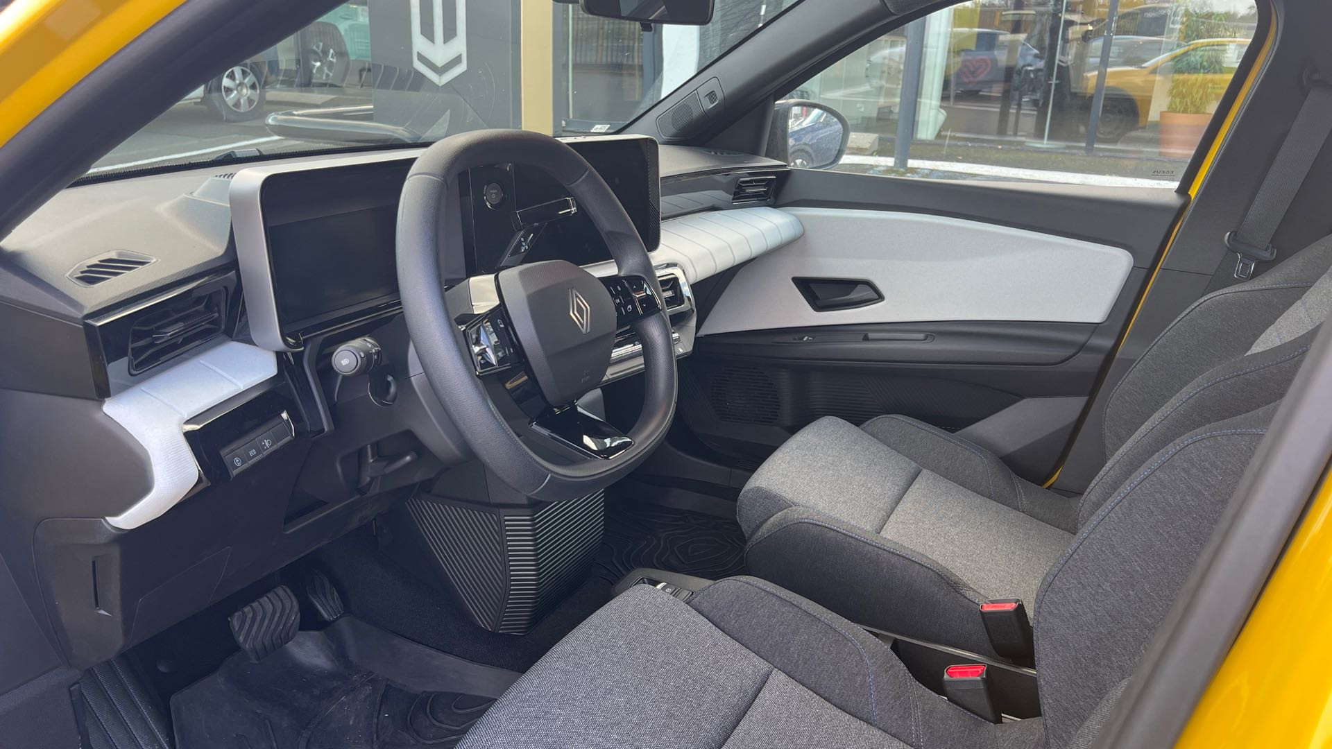 Vente en ligne Renault R5 E-Tech  120 ch autonomie urbaine au prix de 29 690 €