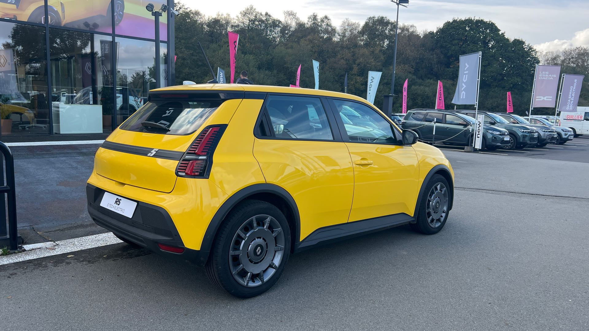 Vente en ligne Renault R5 E-Tech  120 ch autonomie urbaine au prix de 29 690 €