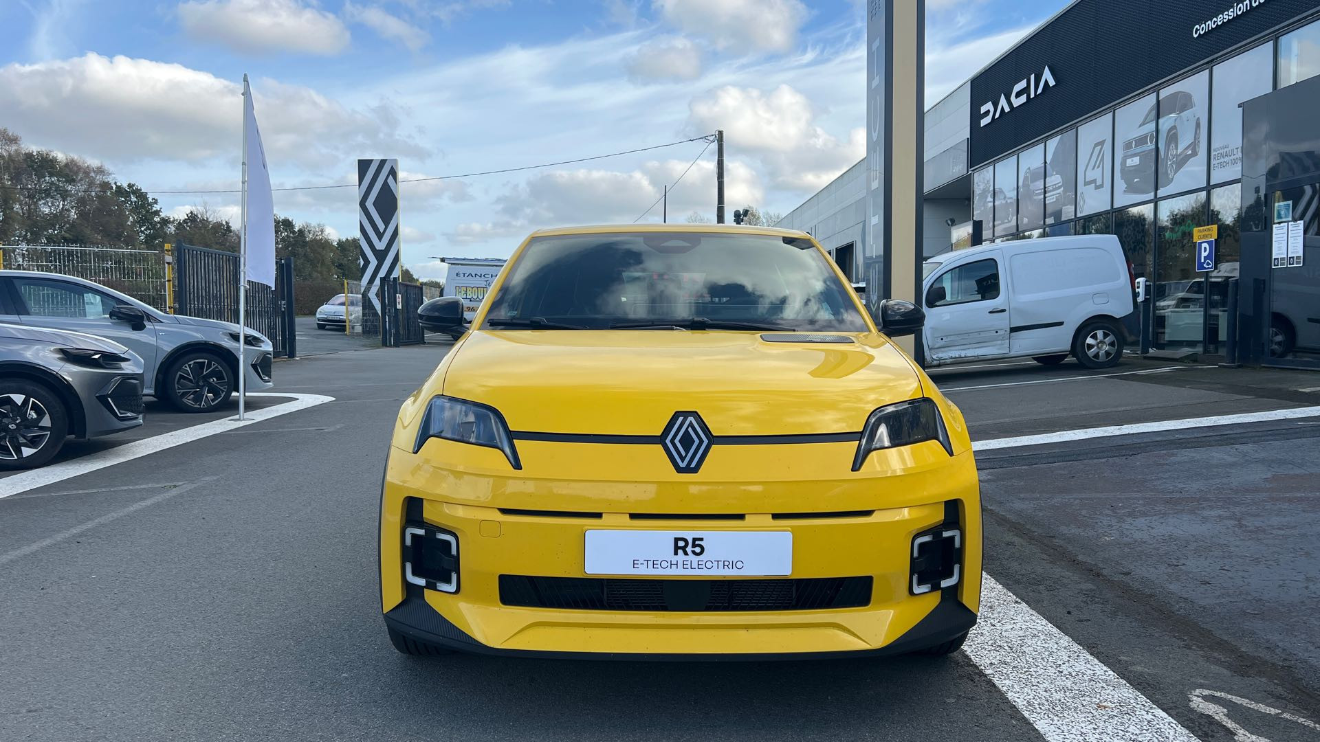 Vente en ligne Renault R5 E-Tech  120 ch autonomie urbaine au prix de 29 690 €