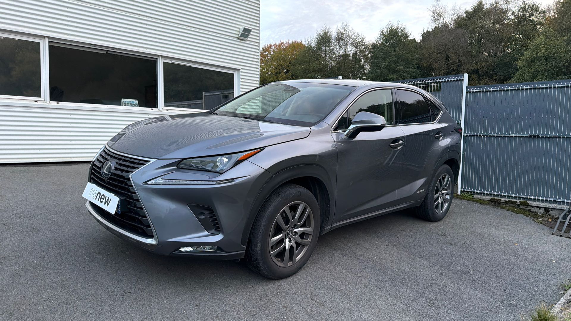 Lexus NX  300h 4WD occasion de 2019 en vente à Guingamp