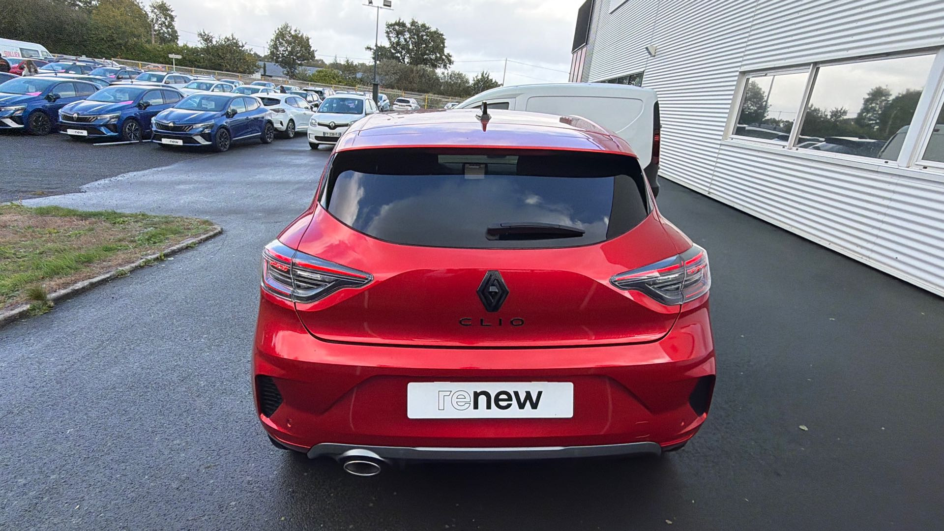 Vente en ligne Renault Clio 5 Clio TCe 90 au prix de 17 590 €