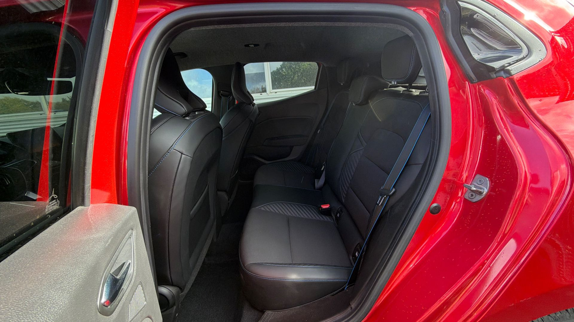 Vente en ligne Renault Clio 5 Clio TCe 90 au prix de 17 590 €