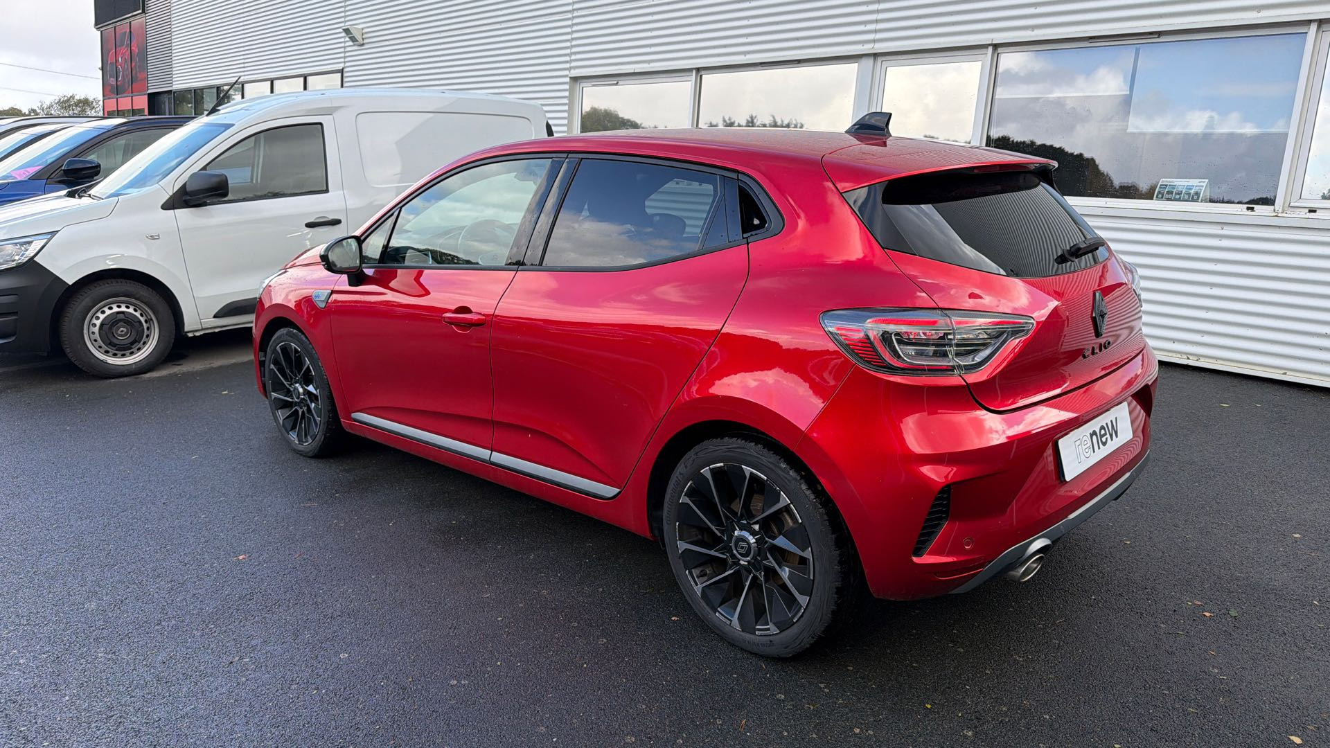 Vente en ligne Renault Clio 5 Clio TCe 90 au prix de 17 590 €
