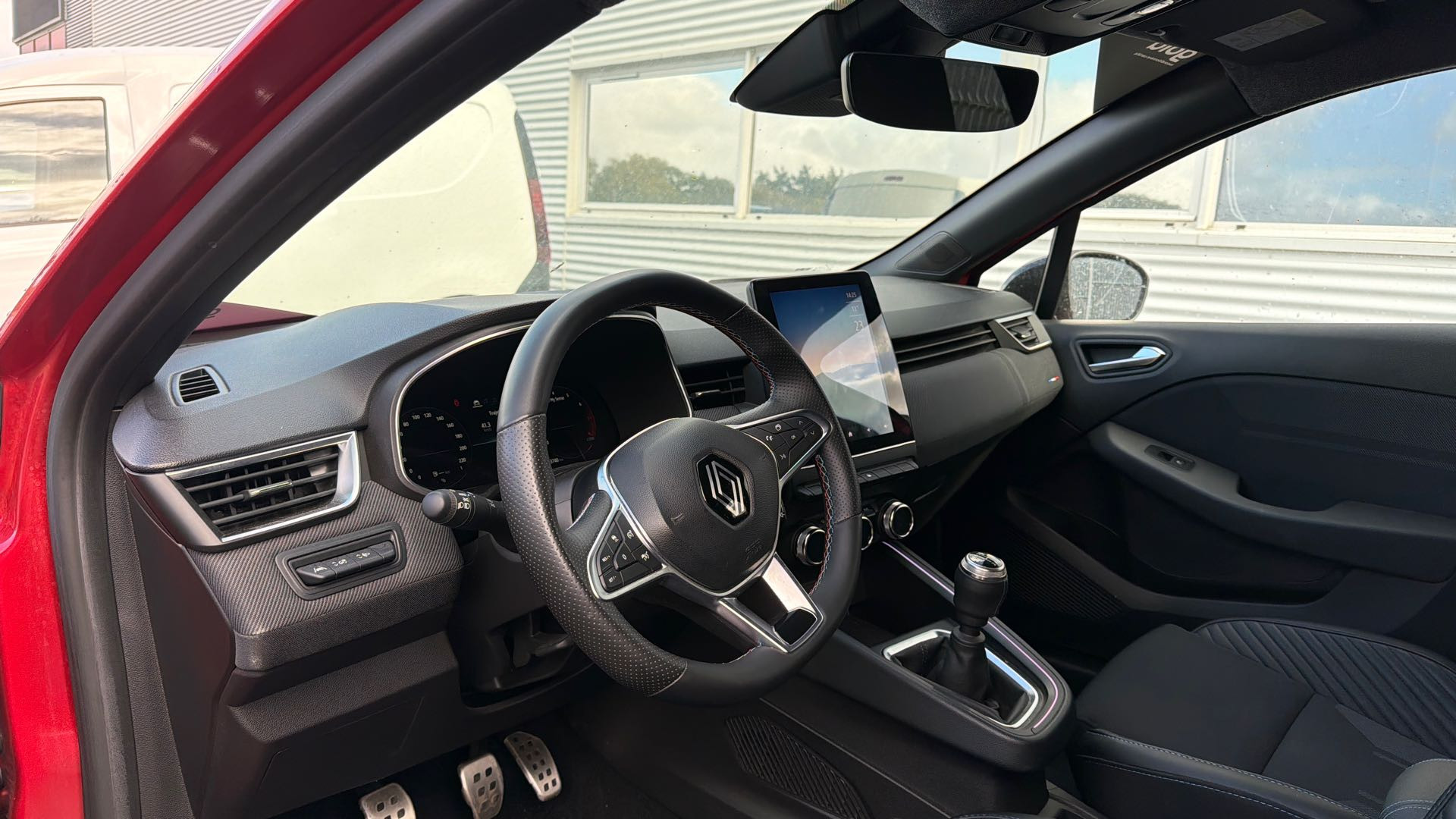 Vente en ligne Renault Clio 5 Clio TCe 90 au prix de 17 590 €