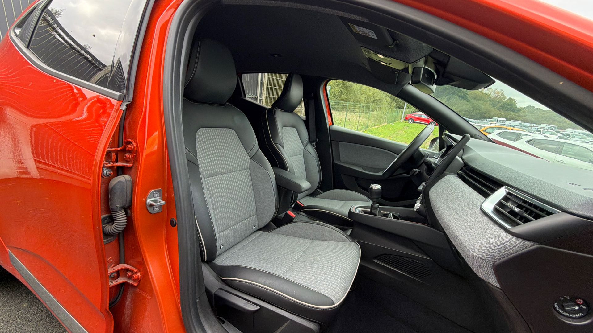 Vente en ligne Renault Clio 5 Clio TCe 90 au prix de 15 590 €