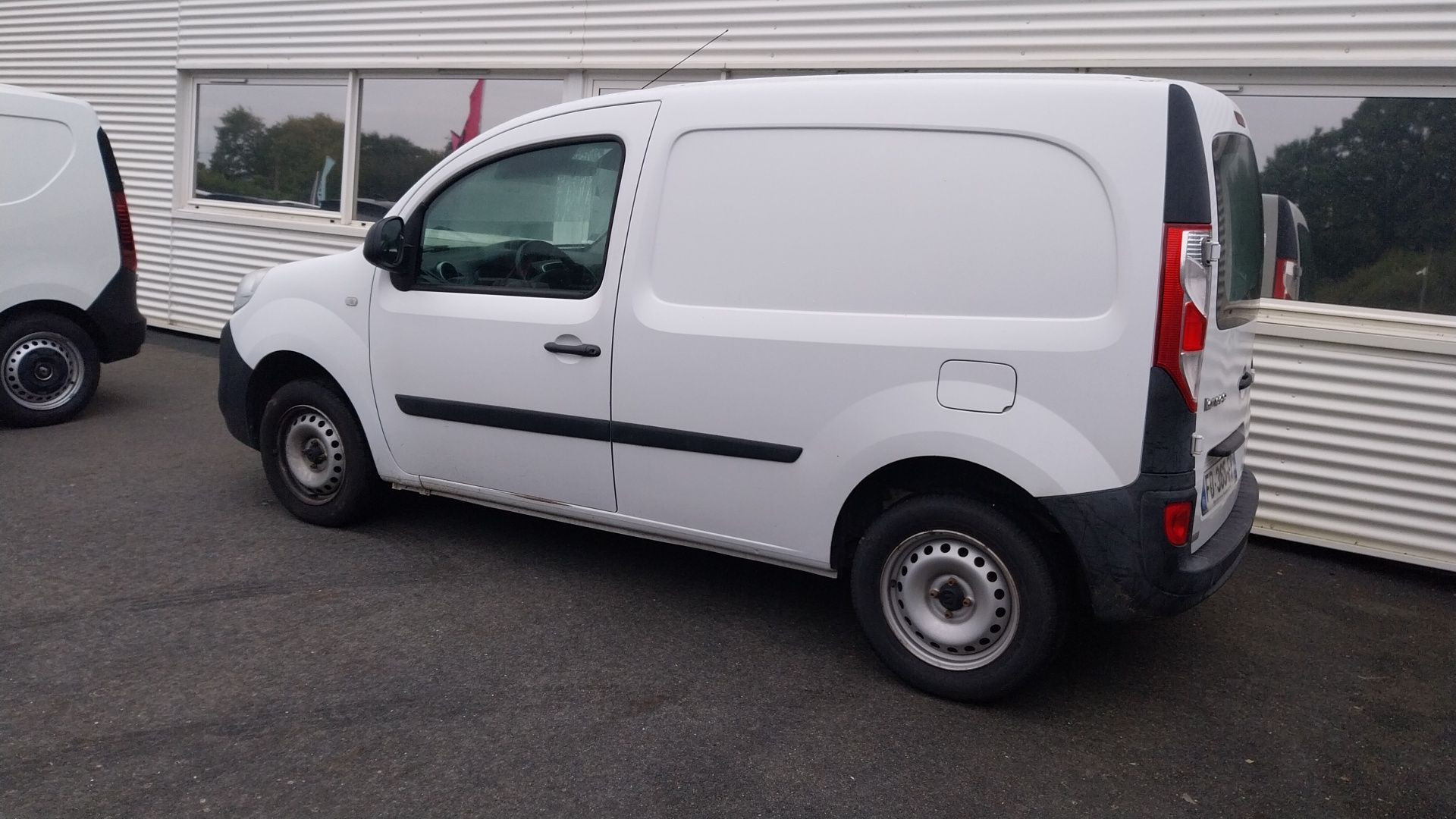 Vente en ligne Renault Kangoo Express  1.5 DCI 75 ENERGY E6 au prix de 12 990 €