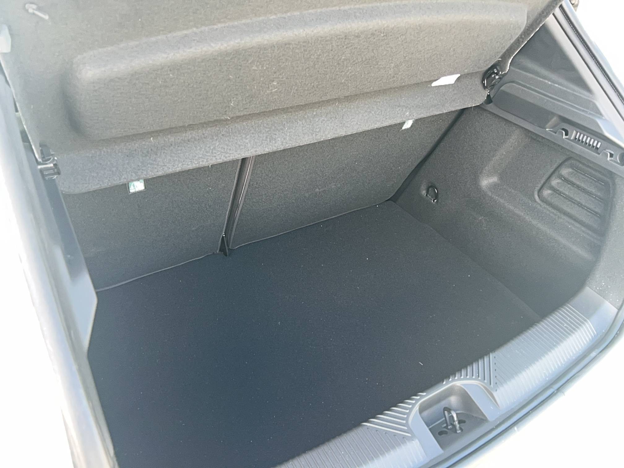 Vente en ligne Renault Clio 6 Clio E-Tech full hybrid 160 ch au prix de 29 990 €