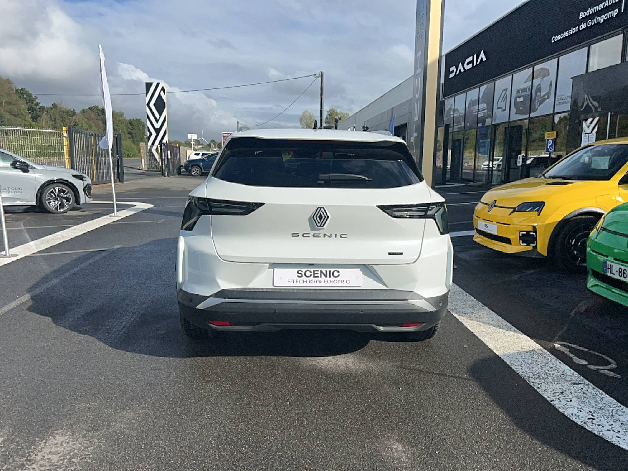 Vente en ligne Renault Scenic E-Tech Scenic E-Tech électrique 220 ch grande autonomie au prix de 47 590 €