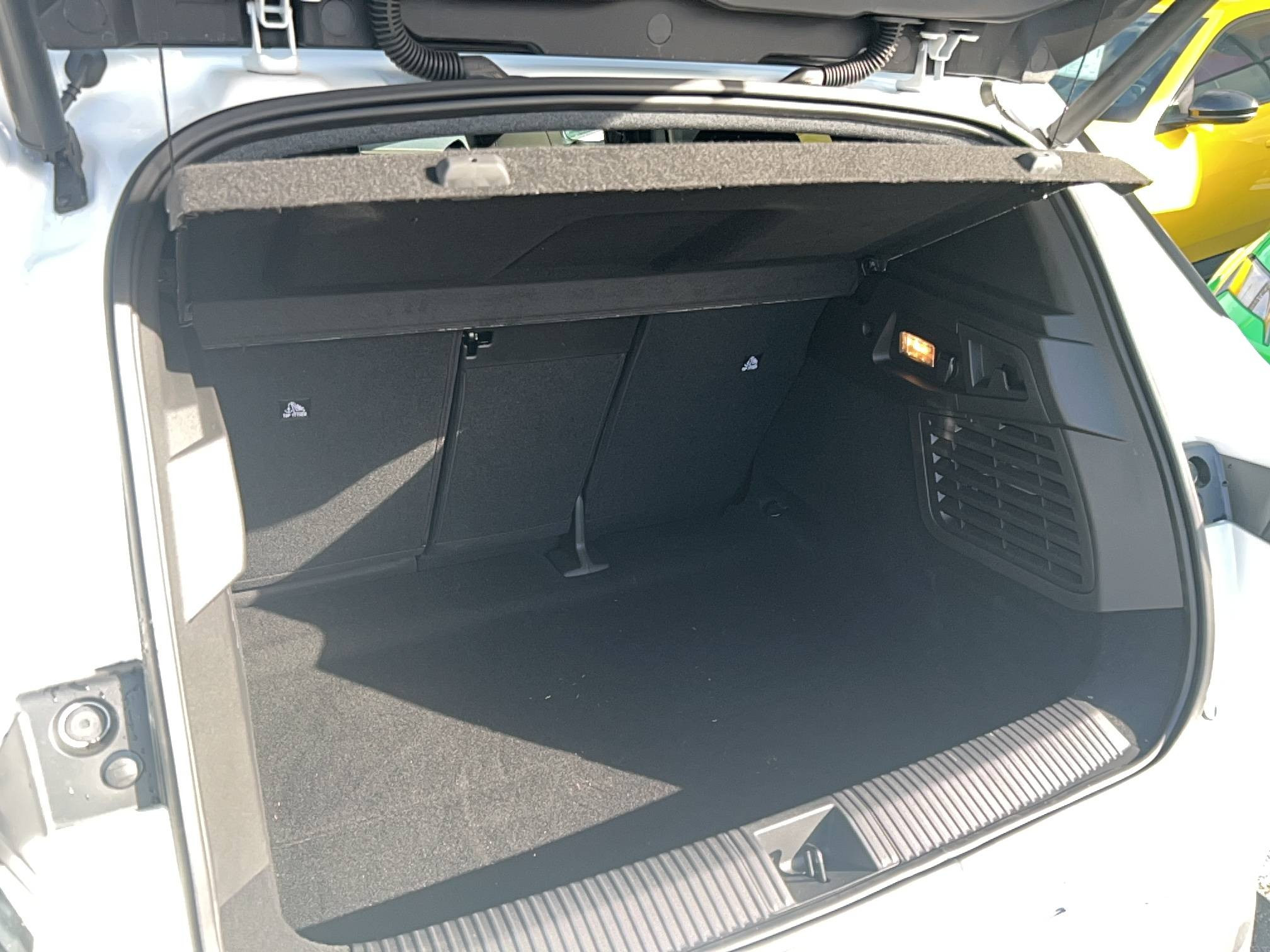 Vente en ligne Renault Scenic E-Tech Scenic E-Tech électrique 220 ch grande autonomie au prix de 47 590 €