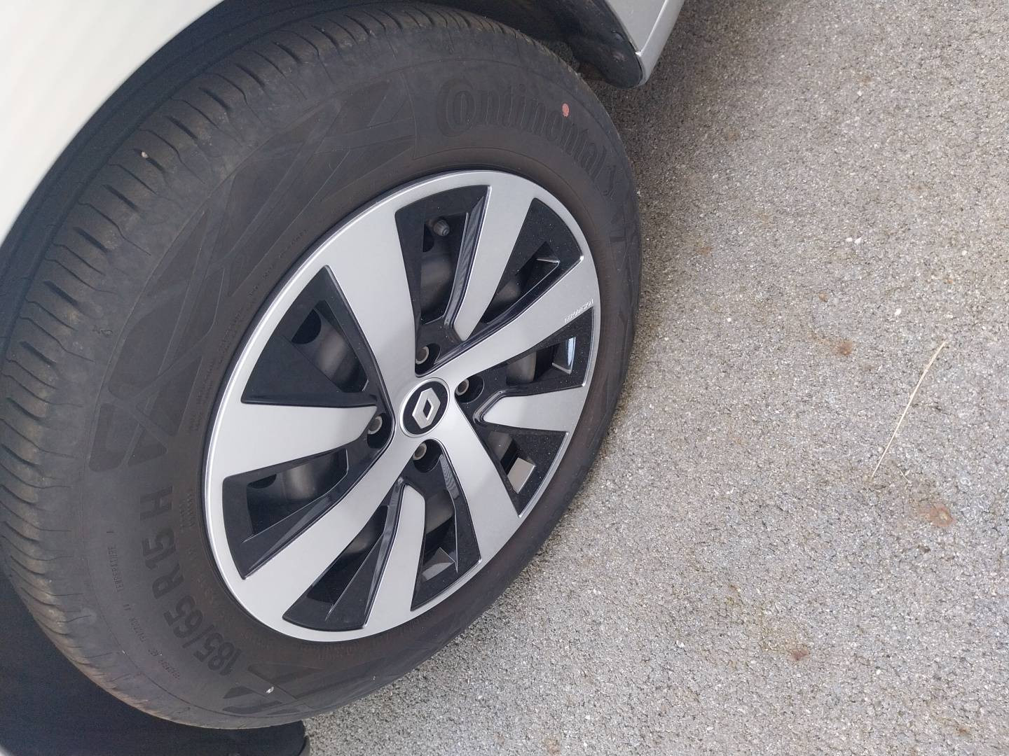 Vente en ligne Renault Clio 5 Clio TCe 90 au prix de 14 290 €