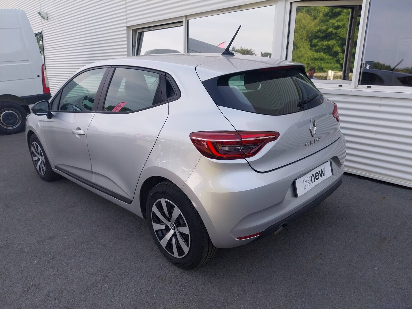 Vente en ligne Renault Clio 5 Clio TCe 90 au prix de 14 290 €