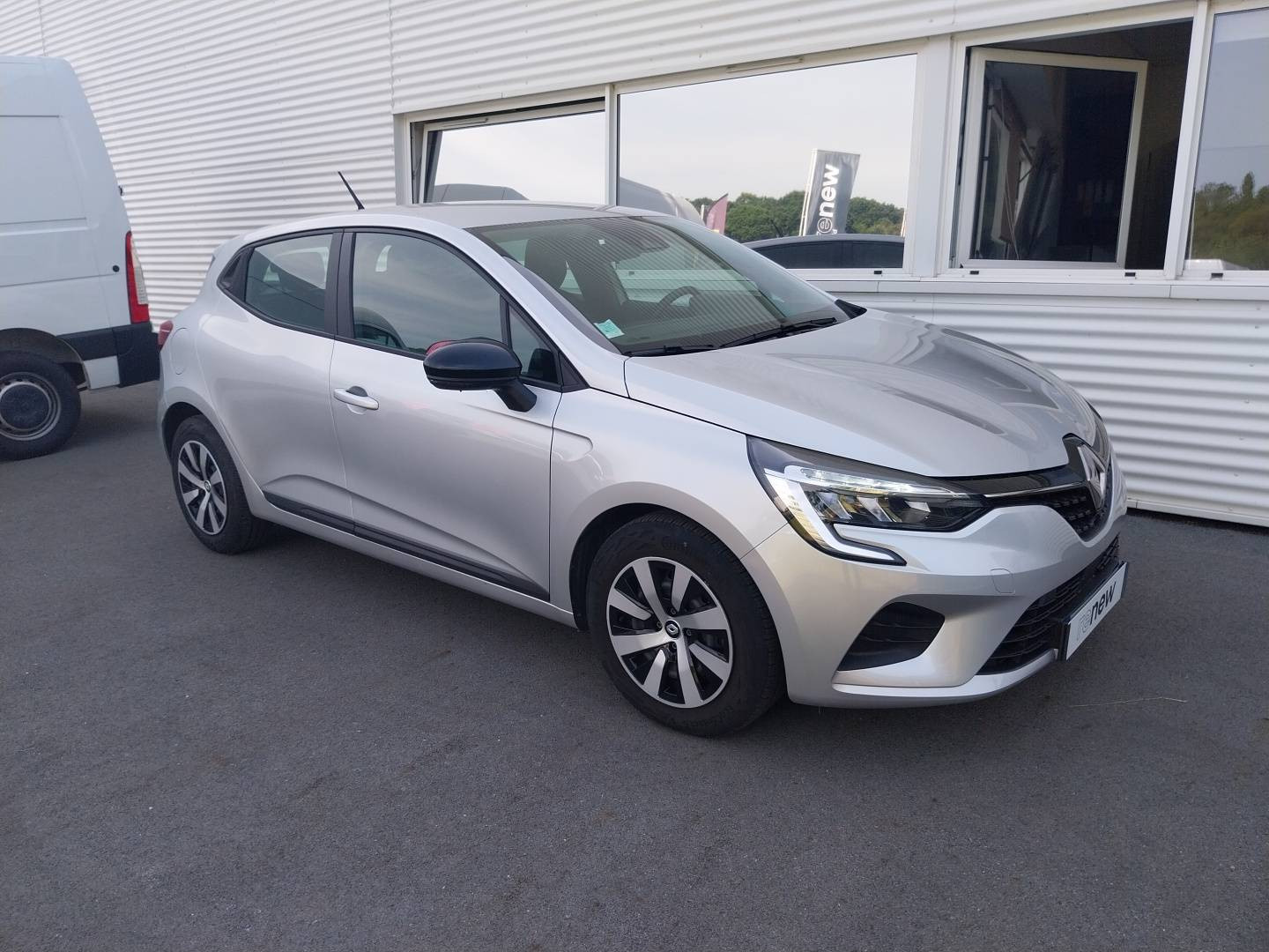 Vente en ligne Renault Clio 5 Clio TCe 90 au prix de 14 290 €