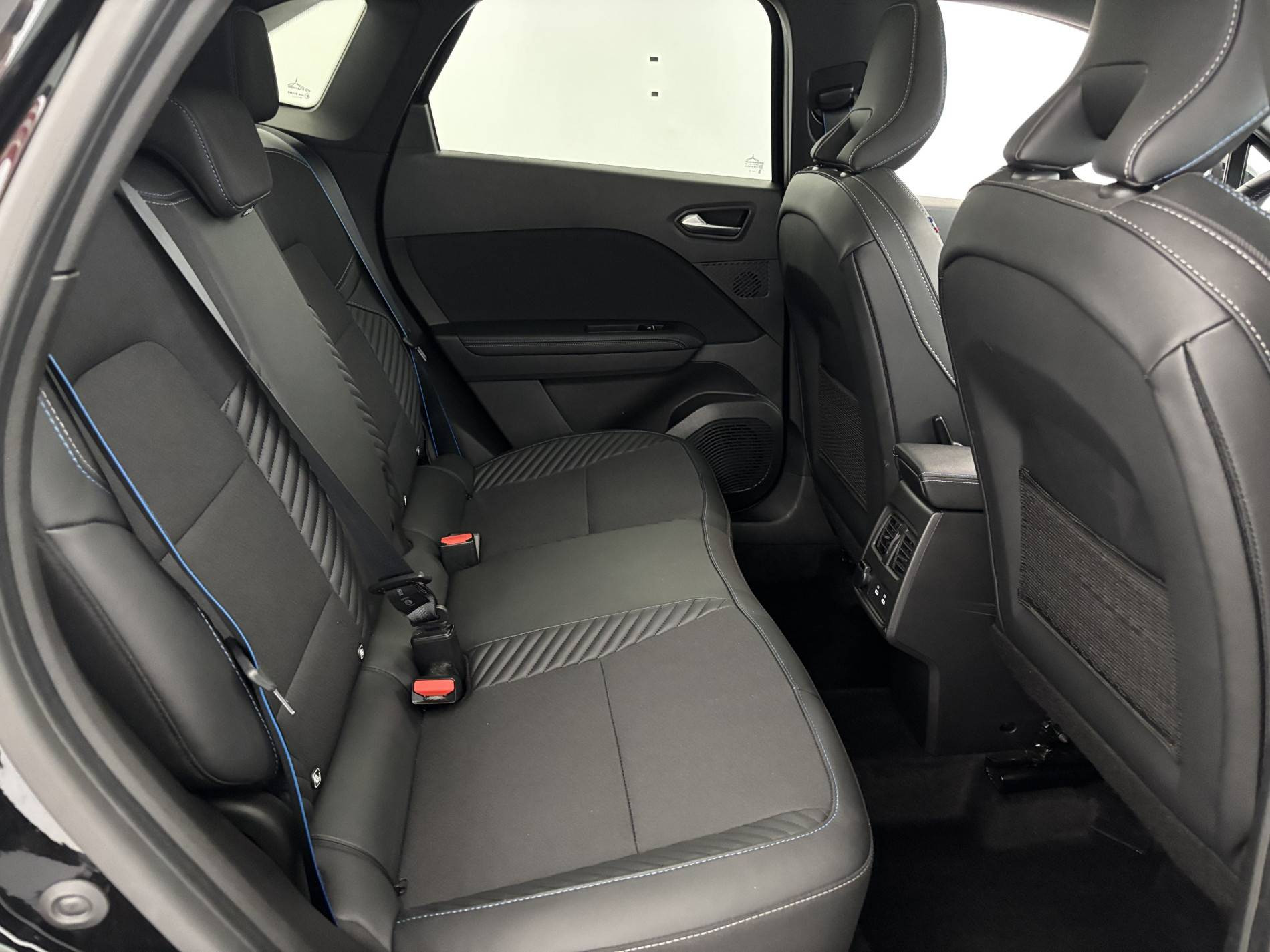 Vente en ligne Renault Symbioz  E-Tech full hybrid 145 au prix de 27 690 €