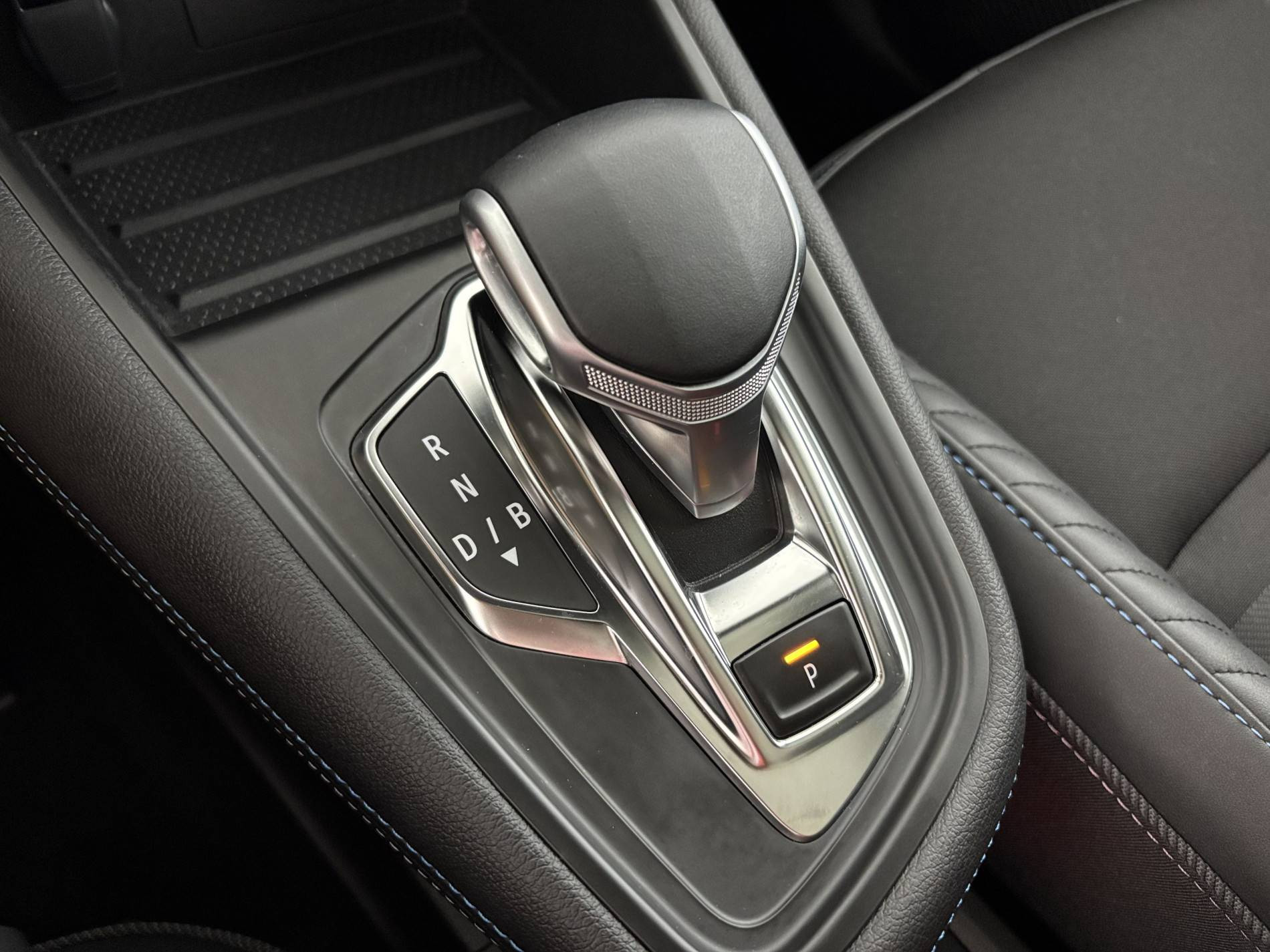 Vente en ligne Renault Symbioz  E-Tech full hybrid 145 au prix de 27 690 €