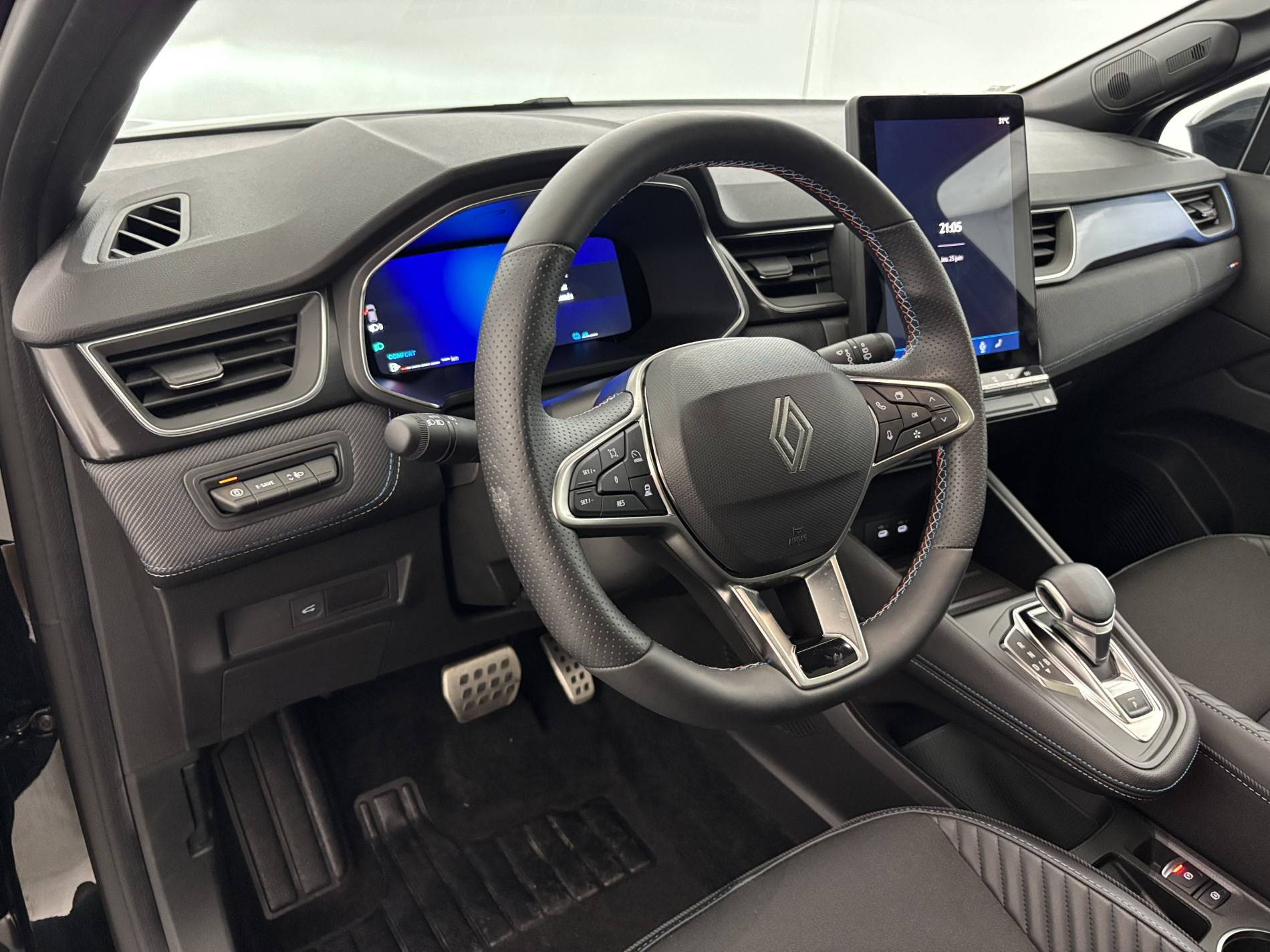 Vente en ligne Renault Symbioz  E-Tech full hybrid 145 au prix de 27 690 €