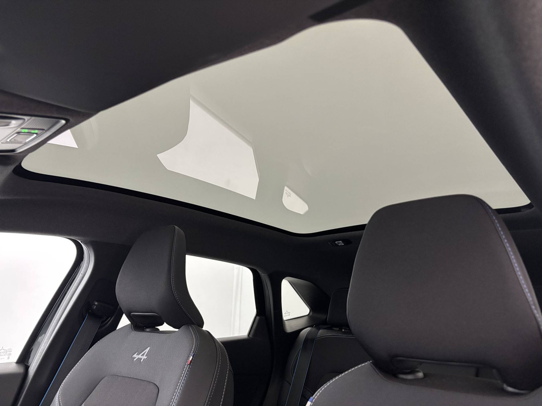 Vente en ligne Renault Symbioz  E-Tech full hybrid 145 au prix de 27 690 €