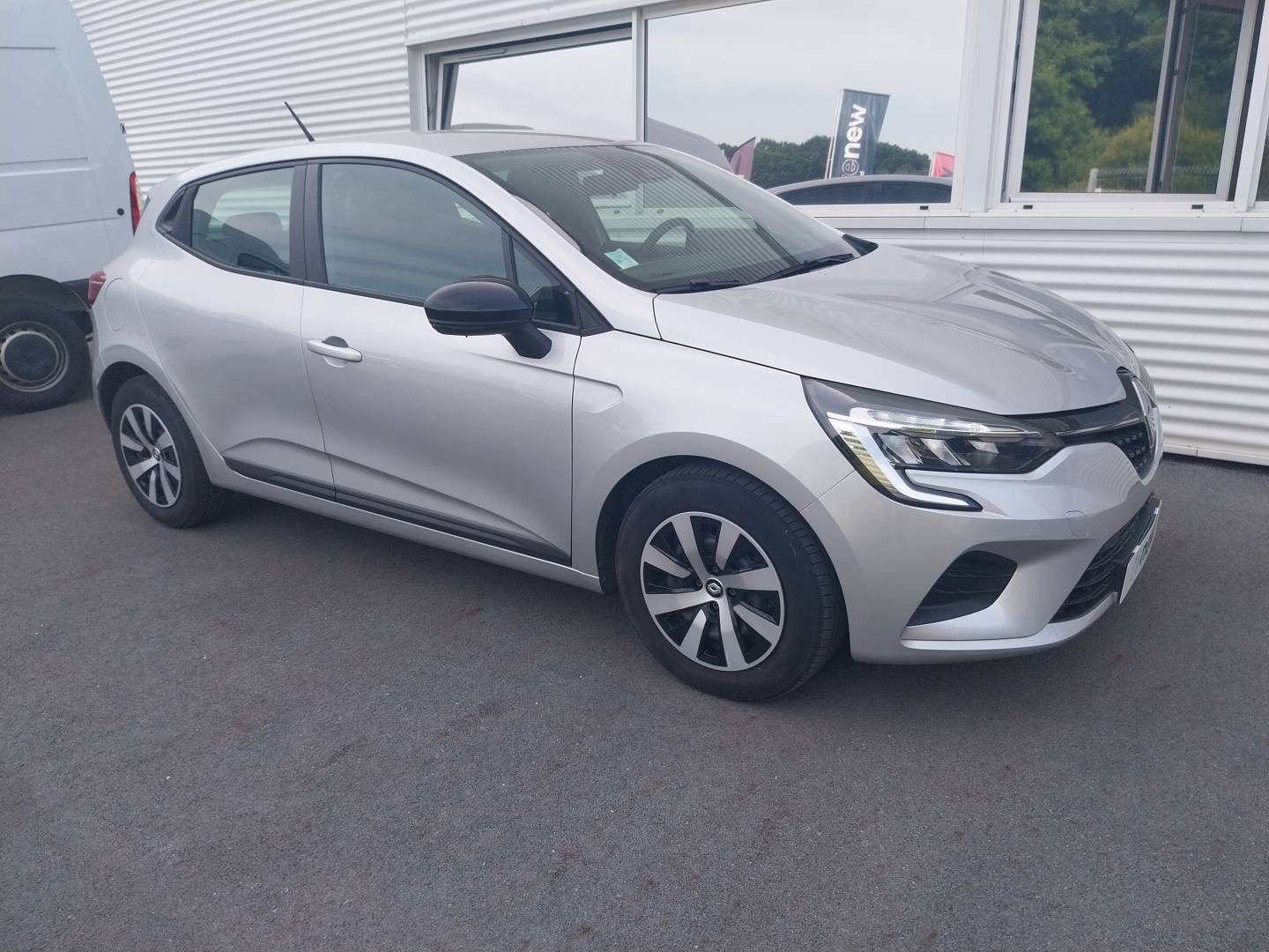 Vente en ligne Renault Clio 5 Clio TCe 90 au prix de 14 290 €