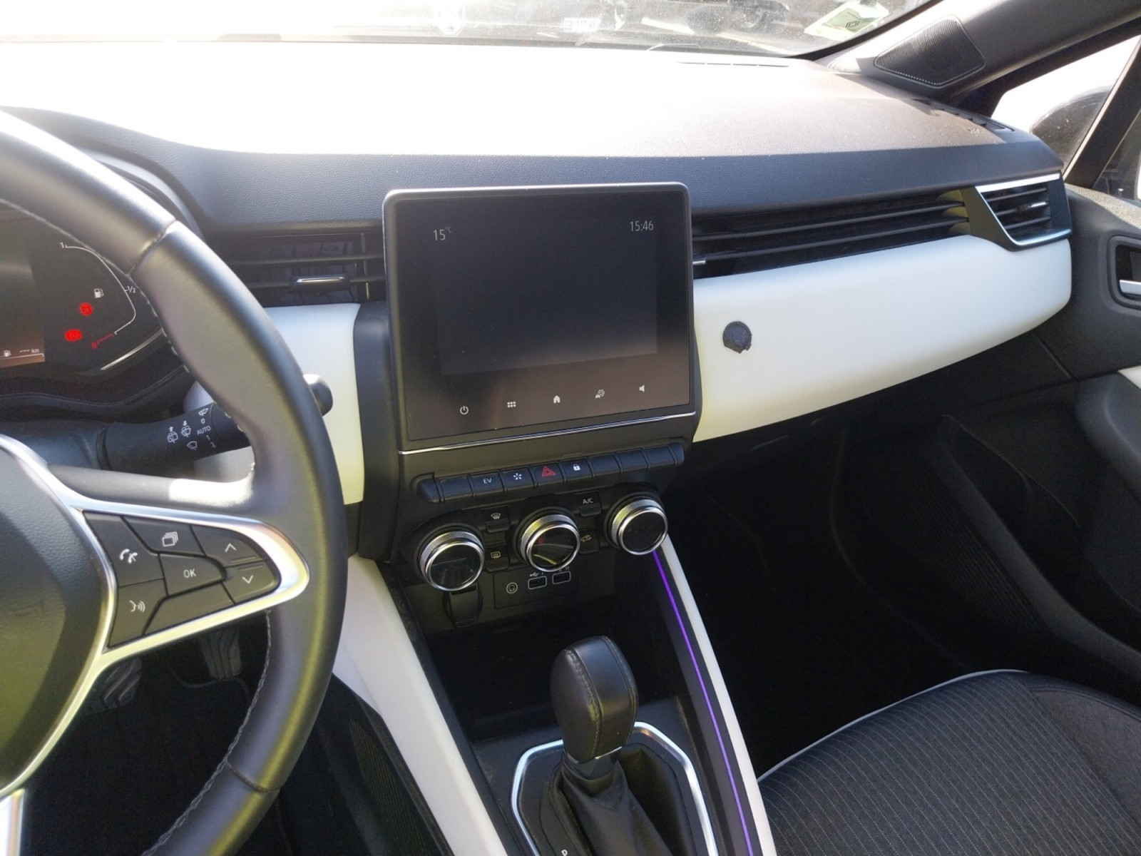 Vente en ligne Renault Clio 5 Clio E-Tech full hybrid 145 au prix de 18 490 €