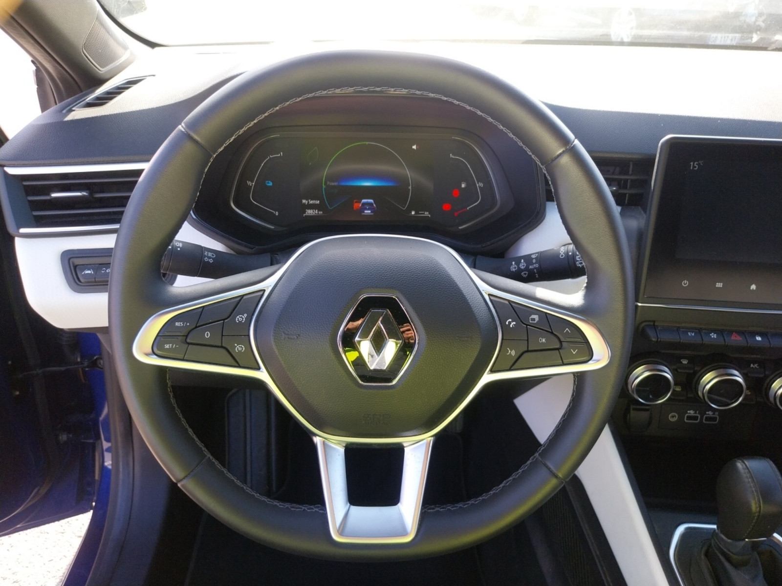 Vente en ligne Renault Clio 5 Clio E-Tech full hybrid 145 au prix de 18 490 €