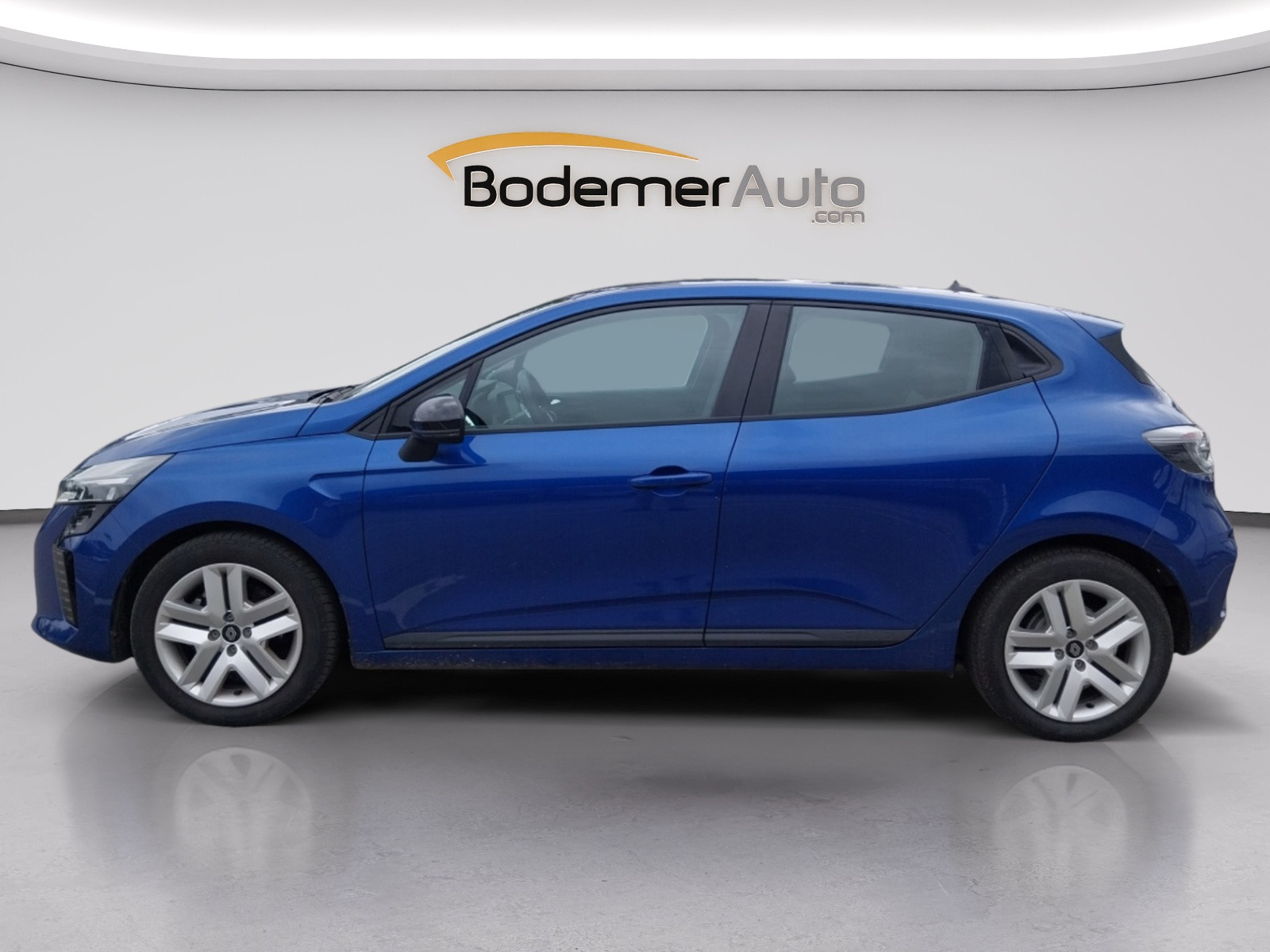 Vente en ligne Renault Clio 5 Clio E-Tech full hybrid 145 au prix de 18 490 €
