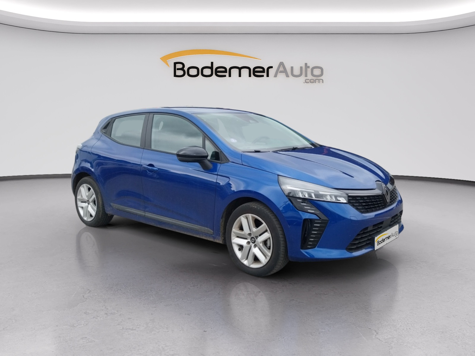 Vente en ligne Renault Clio 5 Clio E-Tech full hybrid 145 au prix de 18 490 €