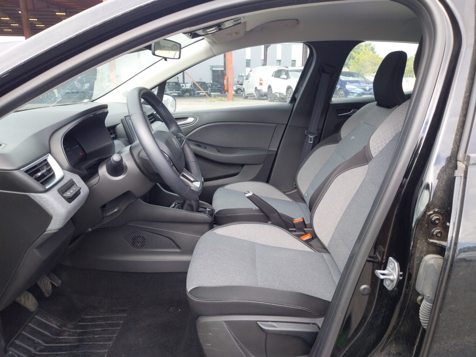 Vente en ligne Renault Clio 5 Clio Blue dCi 100 ch GSR2 au prix de 17 490 €