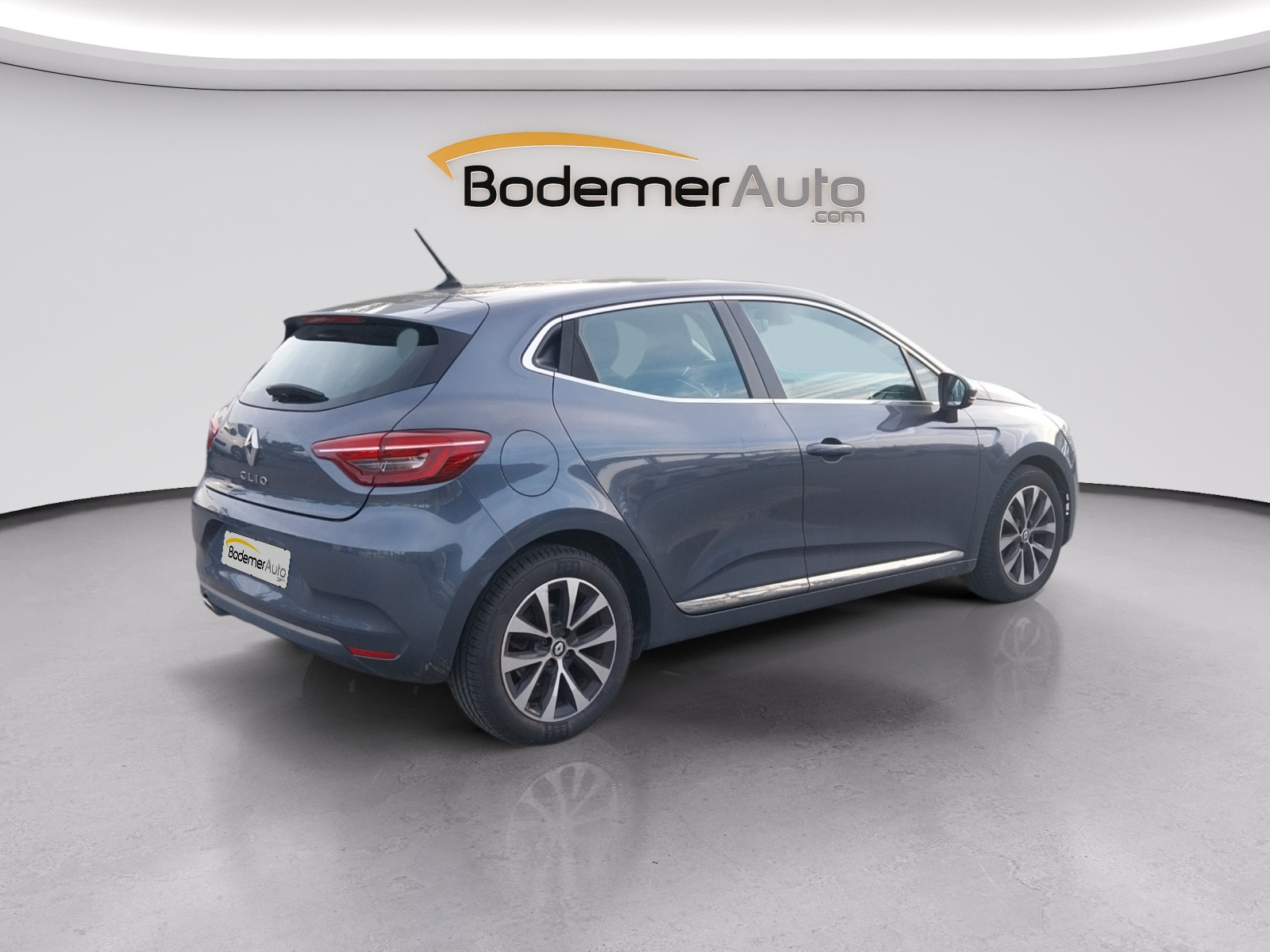 Vente en ligne Renault Clio 5 Clio TCe 90 - 21N au prix de 14 390 €
